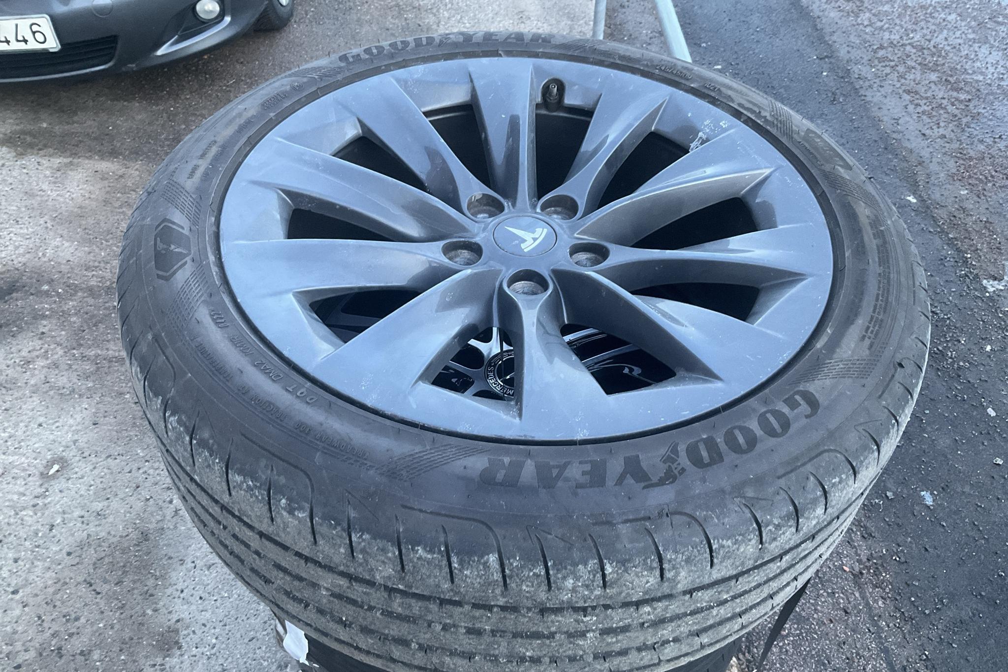Tesla Model S 100D - 9 970 mil - Automat - grå - 2019