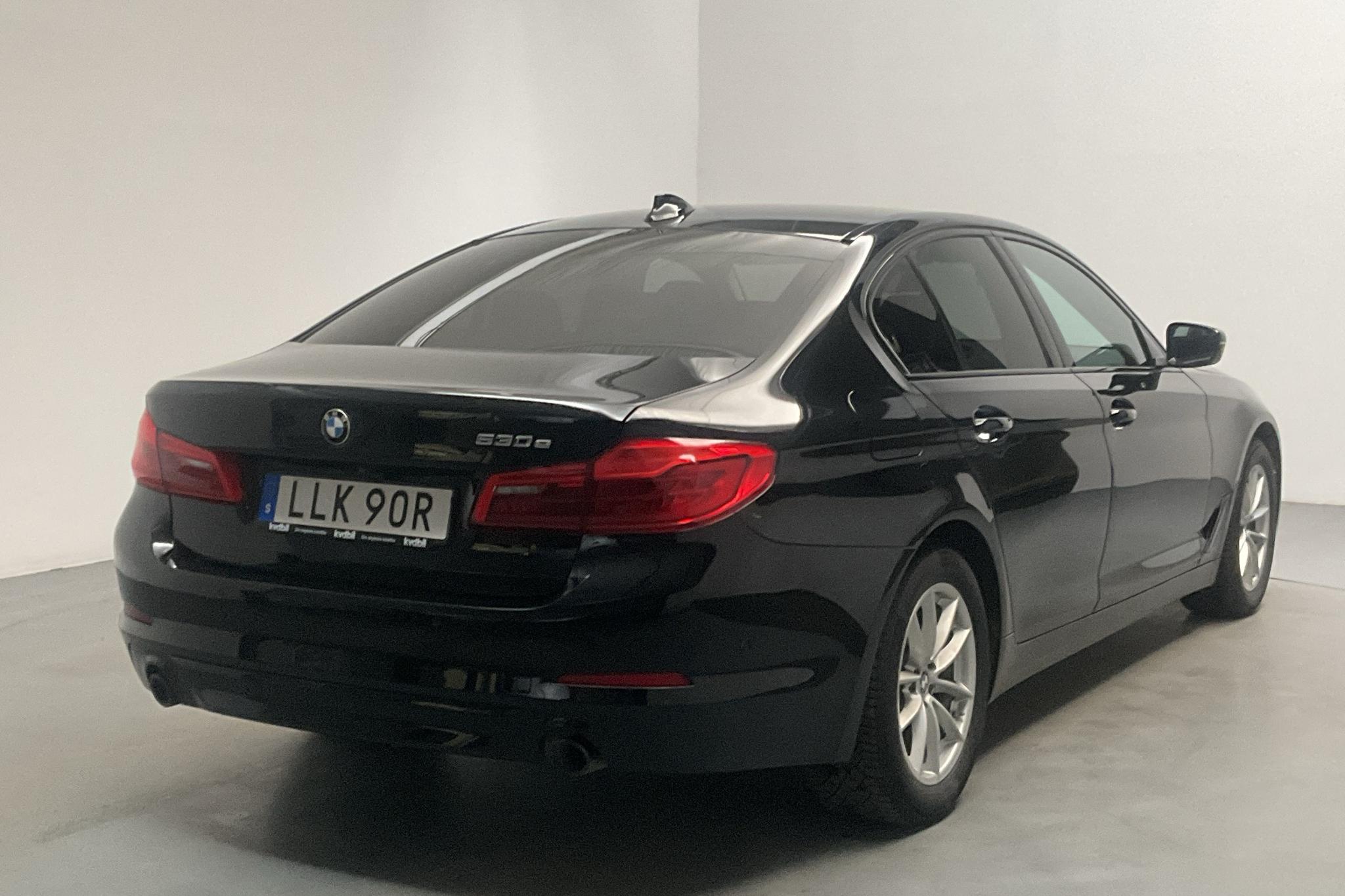 BMW 530e iPerformance Sedan, G30 12kWh (252hk) - 7 292 mil - Automat - svart - 2020