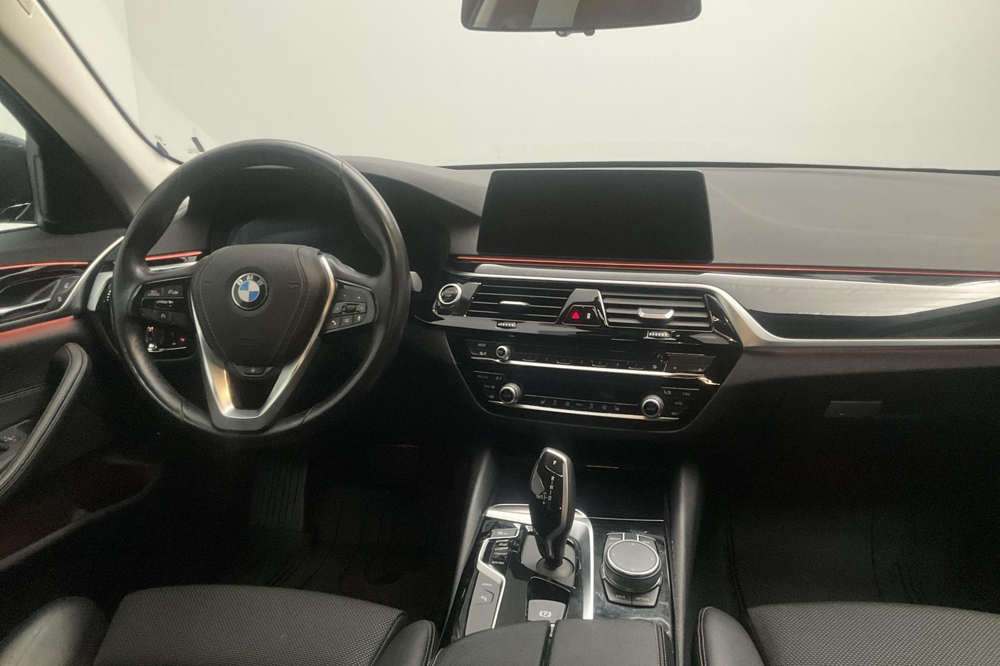 BMW 530e iPerformance Sedan, G30 12kWh (252hk) - 72 920 km - Automatic - black - 2020