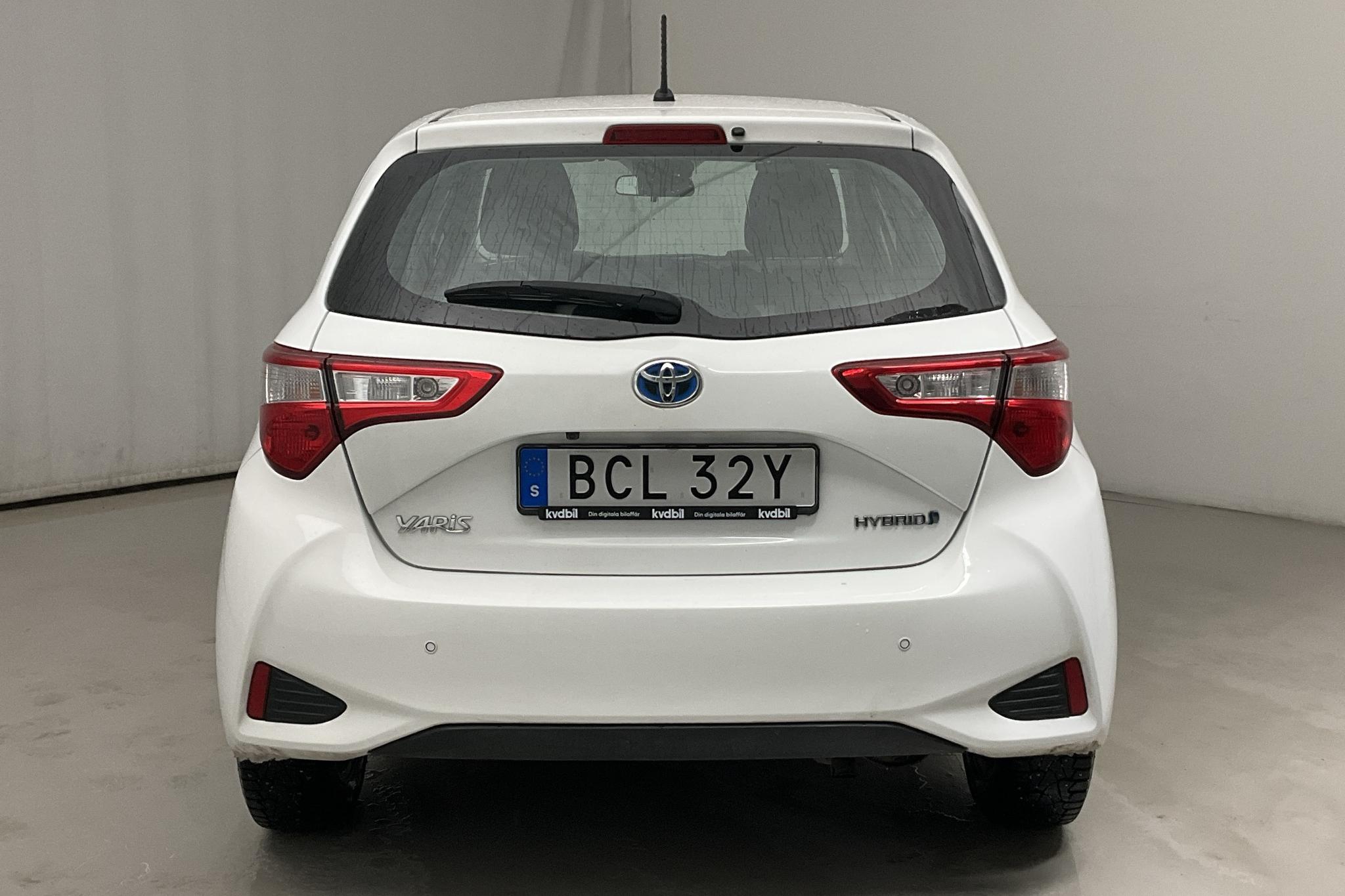 Toyota Yaris 1.5 Hybrid 5dr (101hk) - 7 145 mil - Automat - vit - 2019