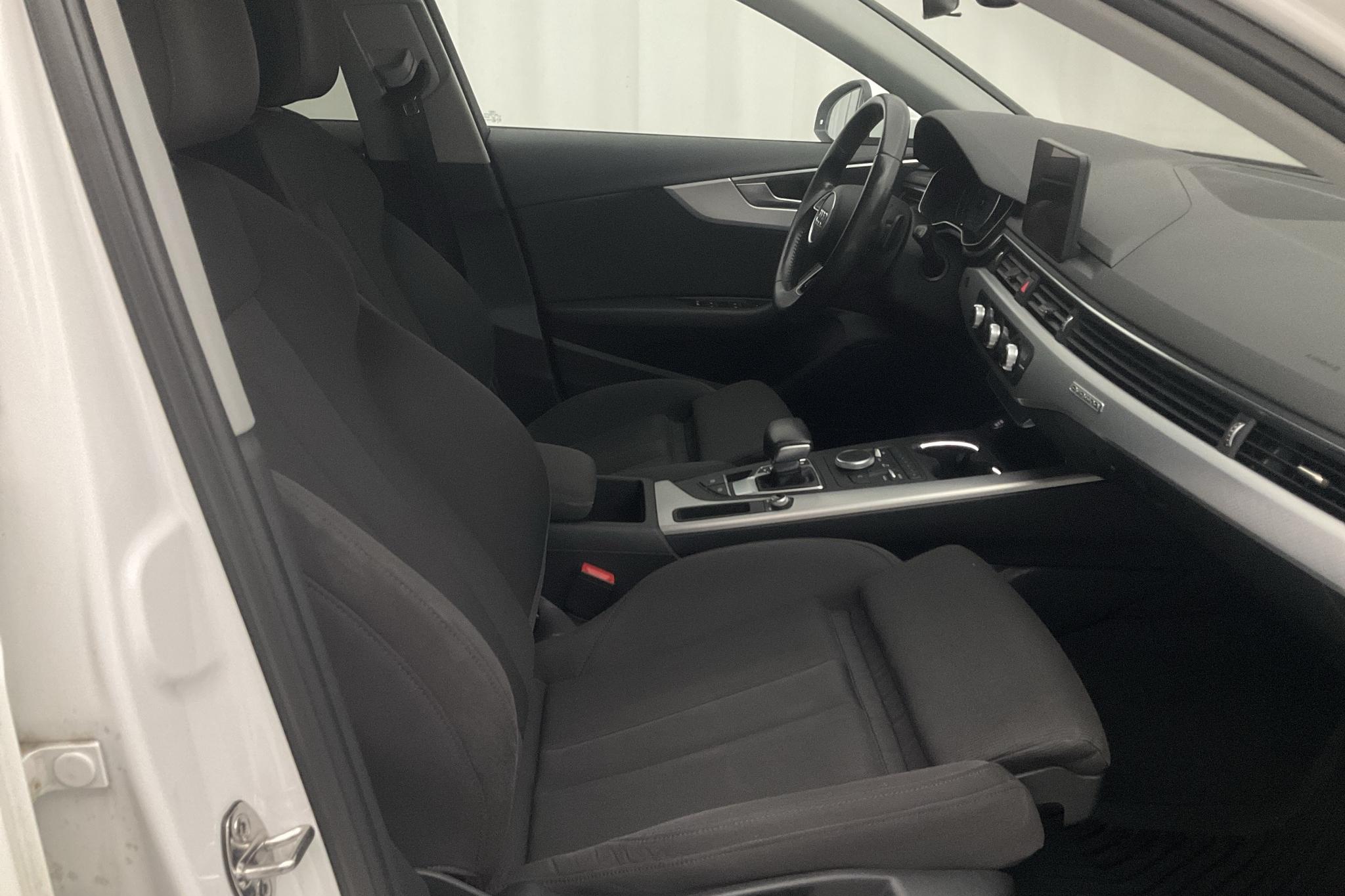 Audi A4 2.0 TDI Avant quattro (190hk) - 14 833 mil - Automat - vit - 2017
