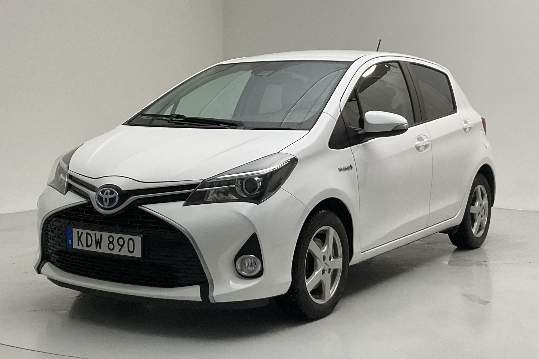 Toyota Yaris 1.5 Hybrid 5dr (101hk) - 8 878 mil - Automat - vit - 2017