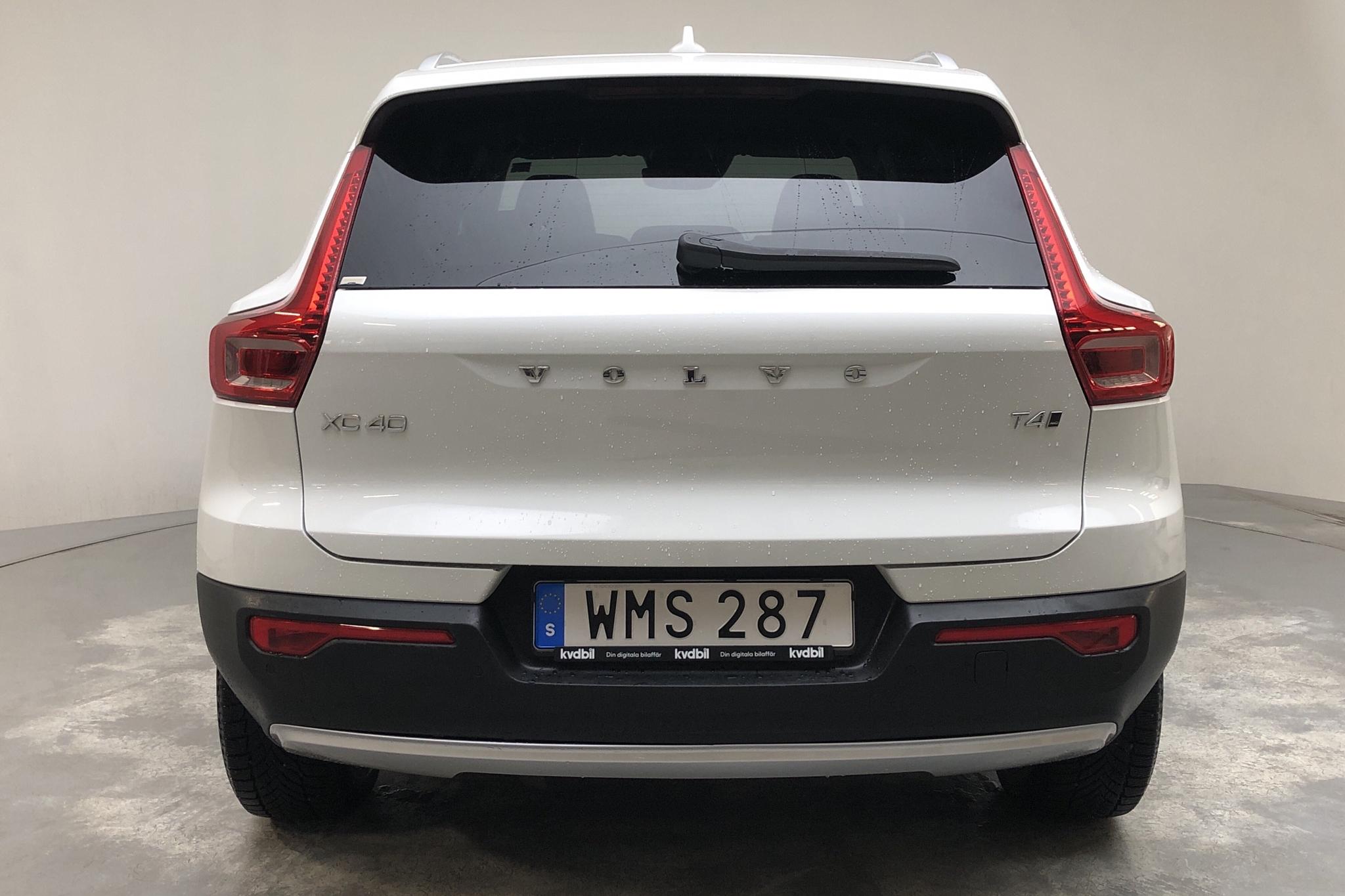 Volvo XC40 T4 AWD (190hk) - 6 993 mil - Automat - vit - 2019
