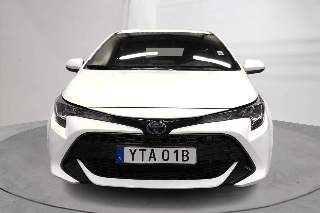 Toyota Corolla 1.8 Hybrid Touring Sports (122hk) - 11 863 mil - Automat - vit - 2019