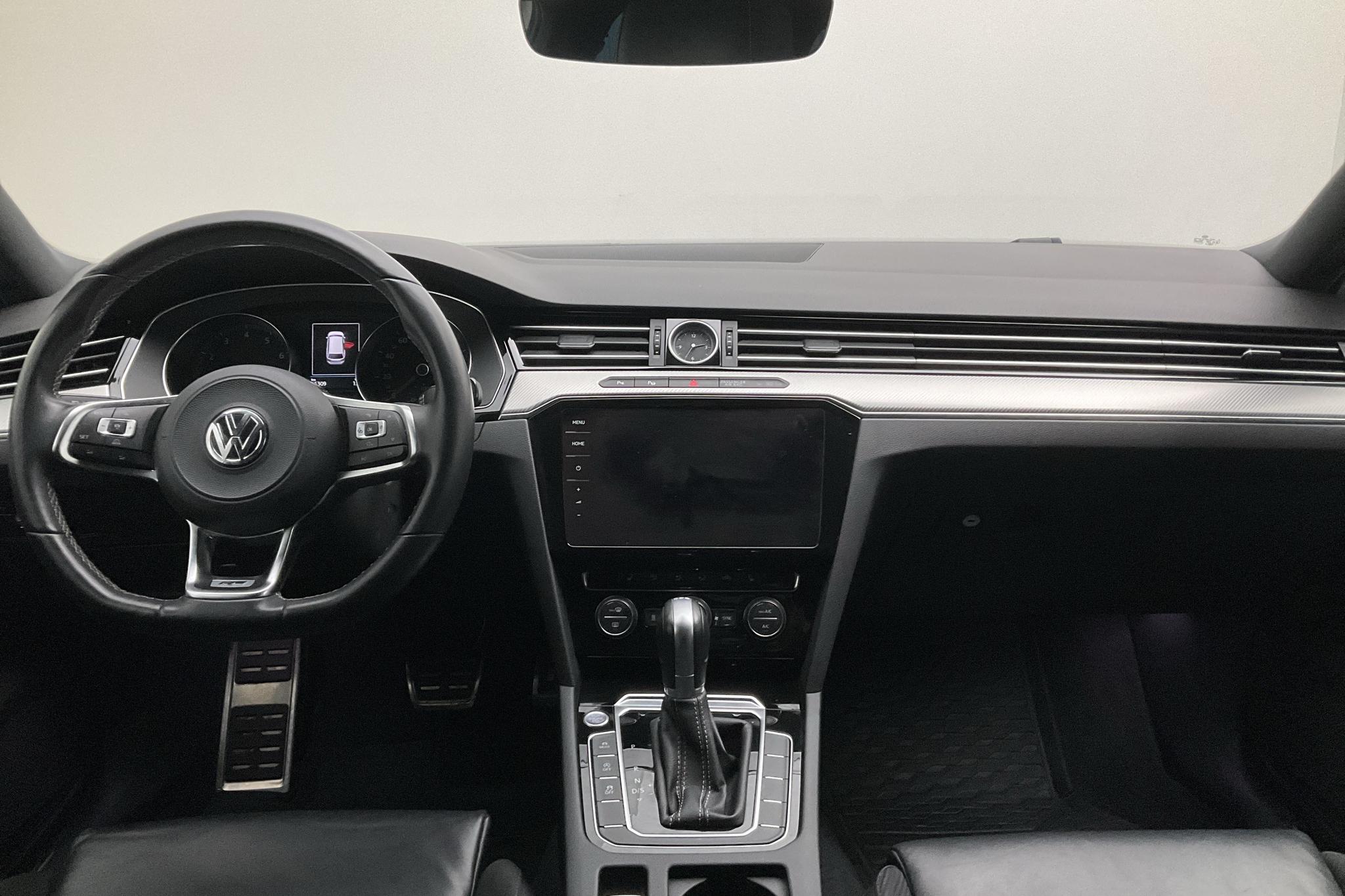 VW Passat 2.0 TFSI Sportscombi (220hk) - 6 631 mil - Automat - vit - 2018