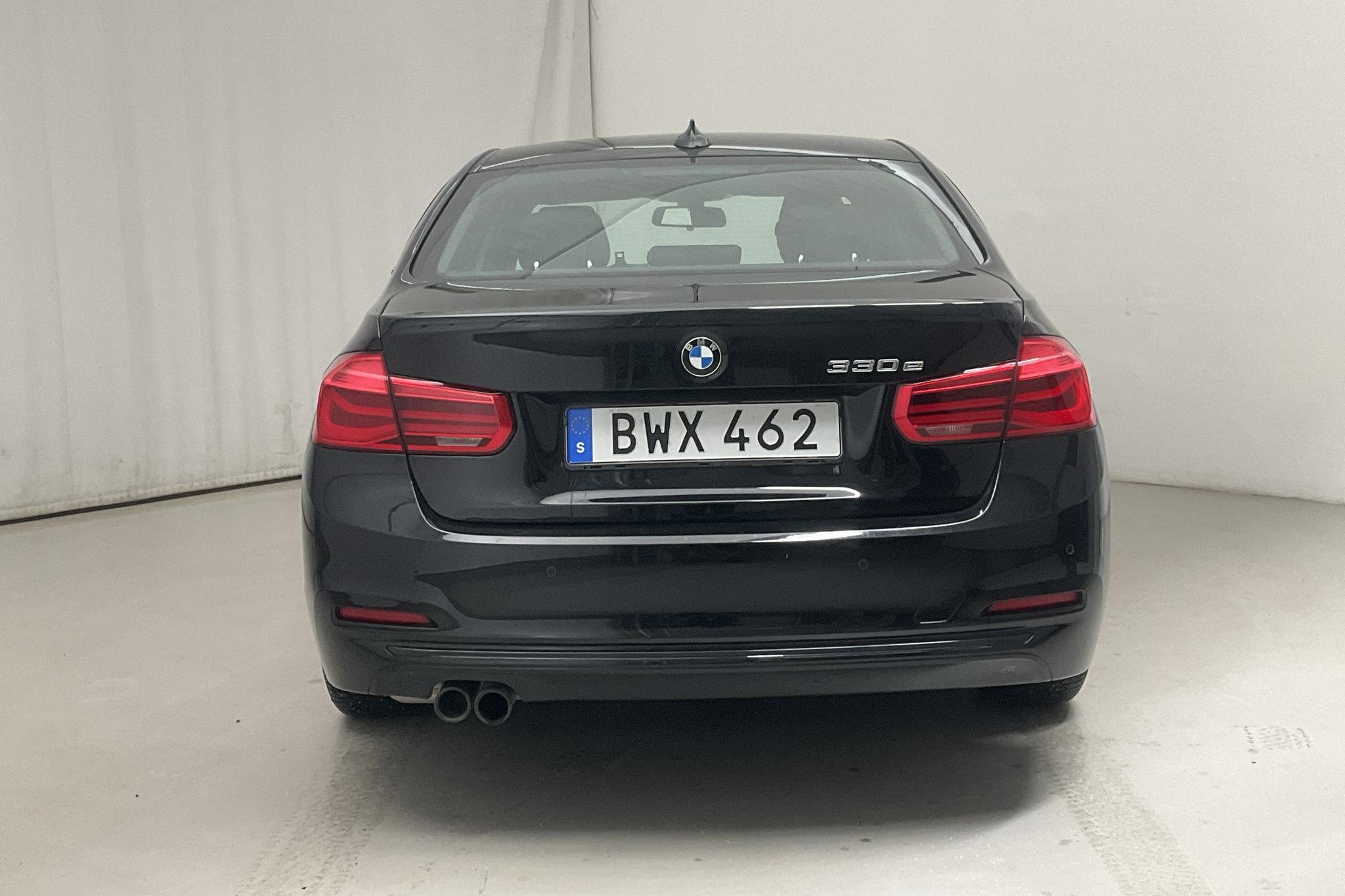 BMW 330e Sedan, F30 (252hk) - 93 100 km - Automatic - black - 2018