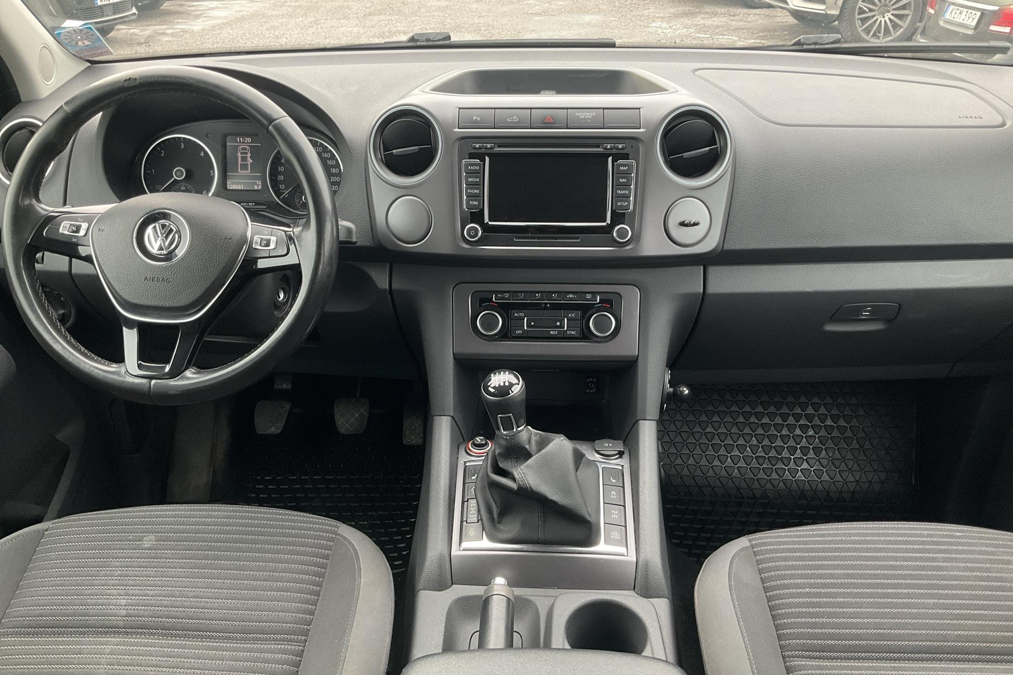 VW Amarok 2.0 TDI 4motion (180hk) - 22 062 mil - Manuell - vit - 2016