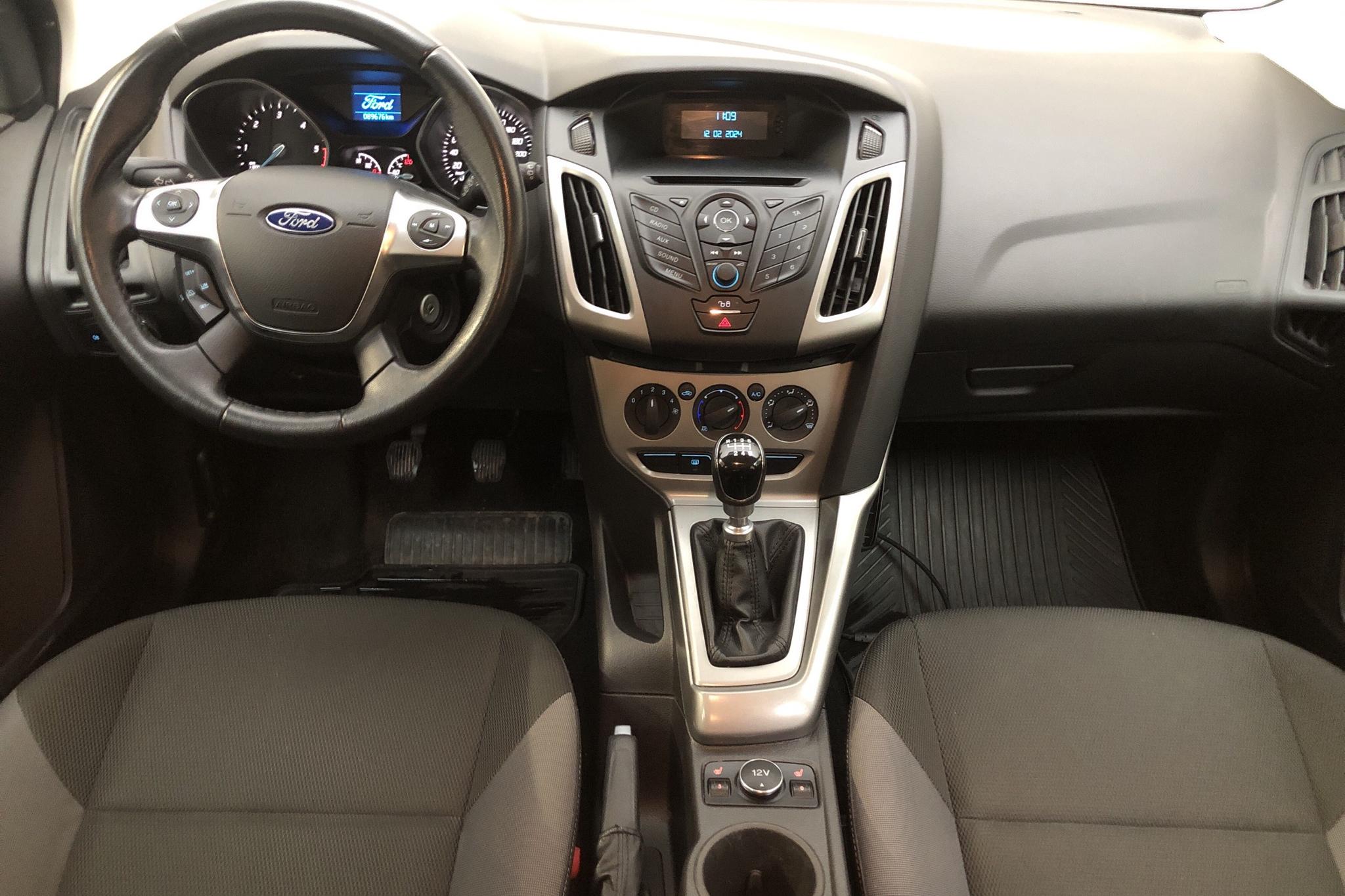 Ford Focus 1.6 TDCi ECOnetic 5dr (105hk) - 8 967 mil - Manuell - vit - 2014