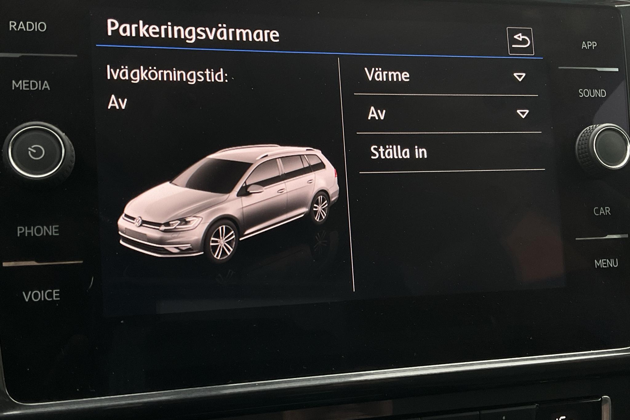 VW Golf Sportscombi 1.5 TSI (150hk) - 6 441 mil - Manuell - svart - 2020