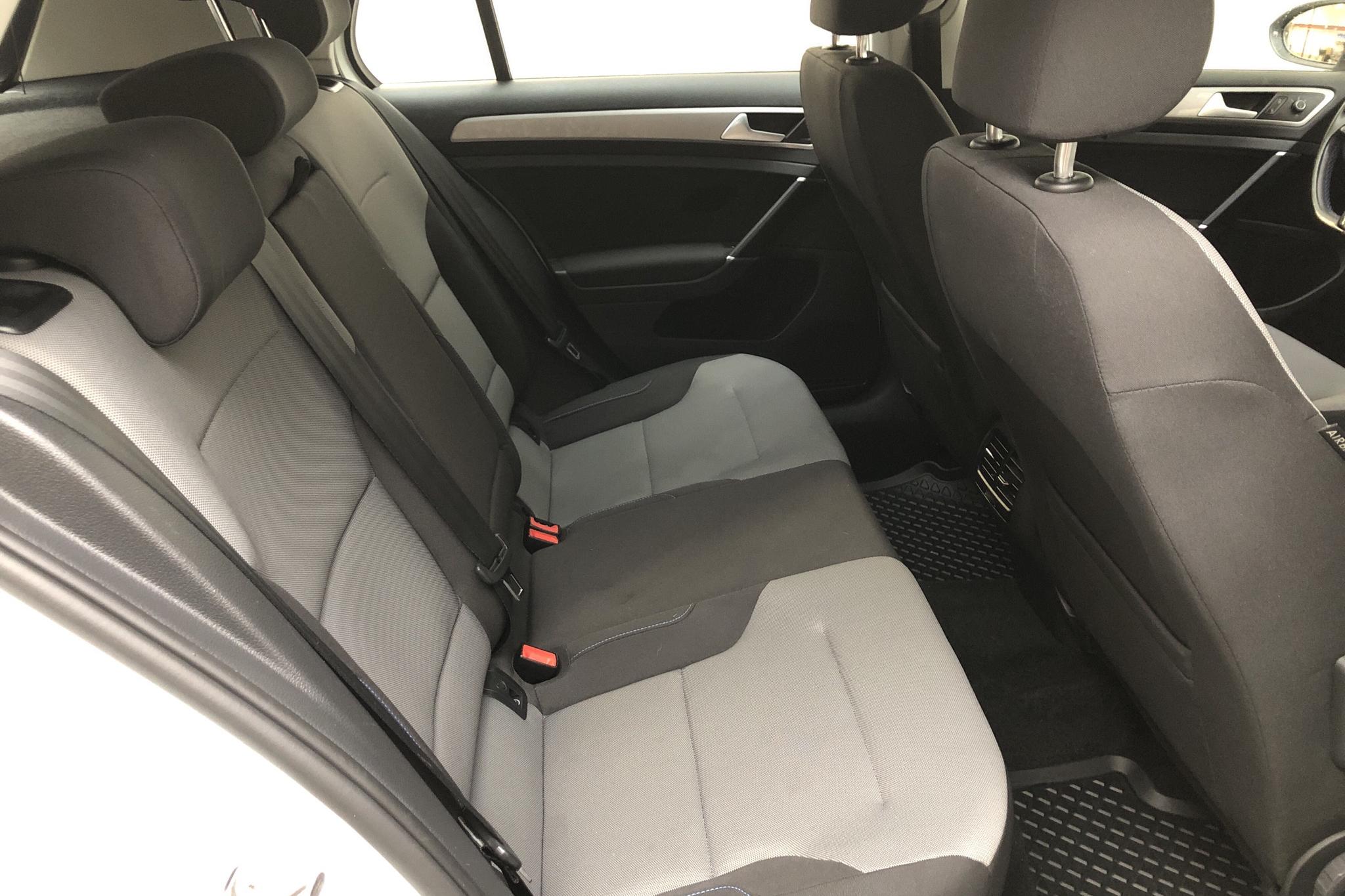 VW e-Golf VII 5dr (115hk) - 2 812 mil - Automat - vit - 2017