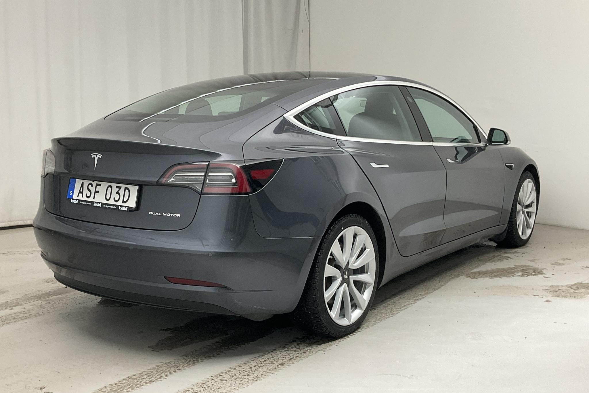 Tesla Model 3 Long Range Dual Motor AWD - 11 762 mil - Automat - grå - 2019