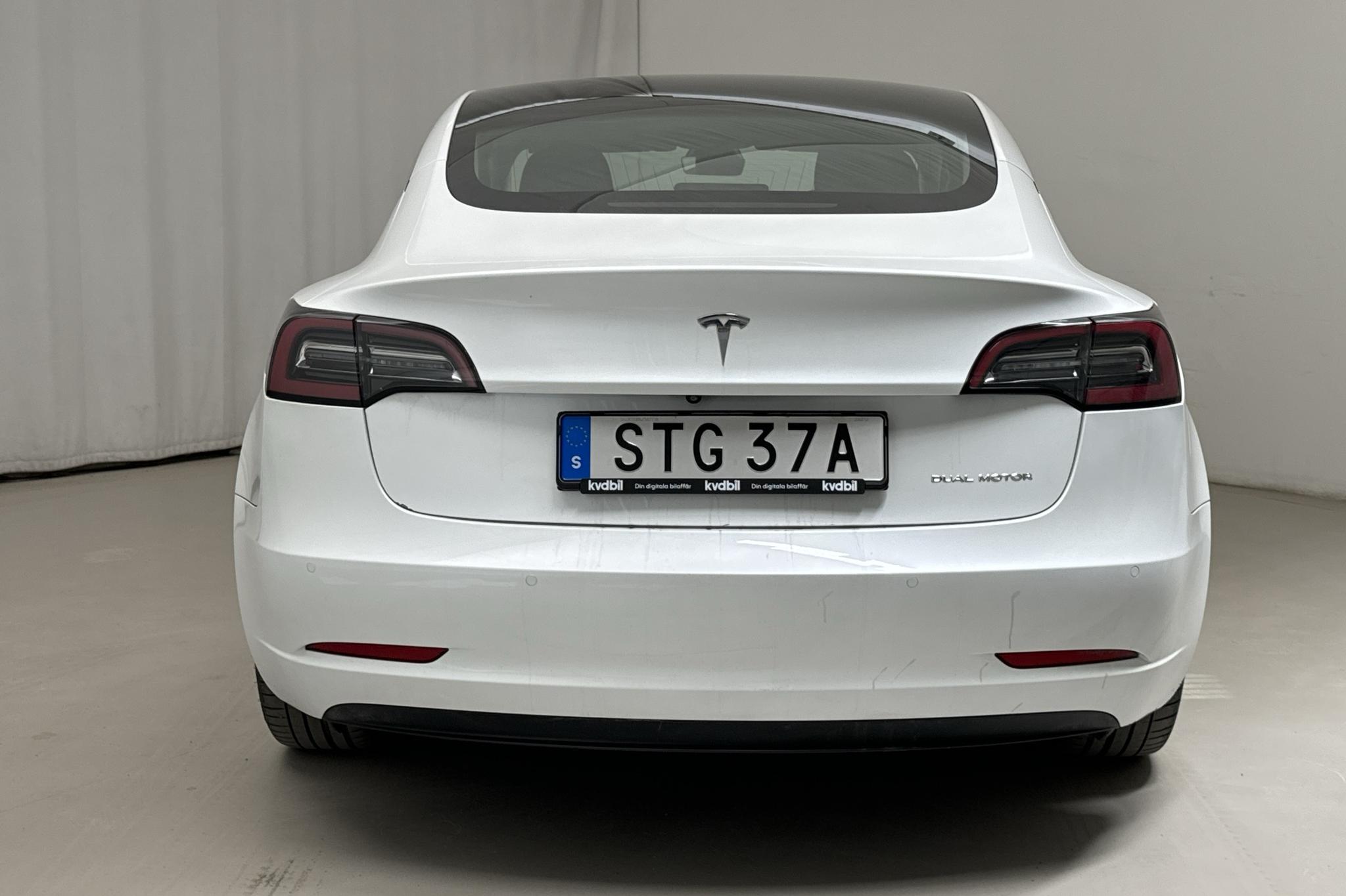 Tesla Model 3 Long Range Dual Motor AWD - 6 421 mil - Automat - vit - 2020