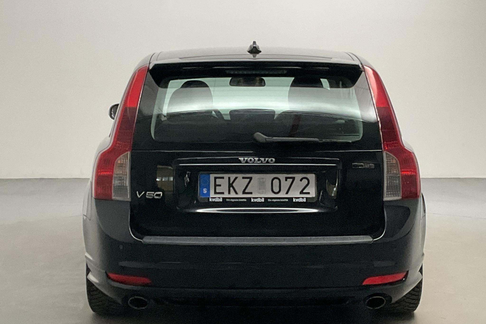 Volvo V50 T5 (230hk) - 15 862 mil - Manuell - svart - 2008