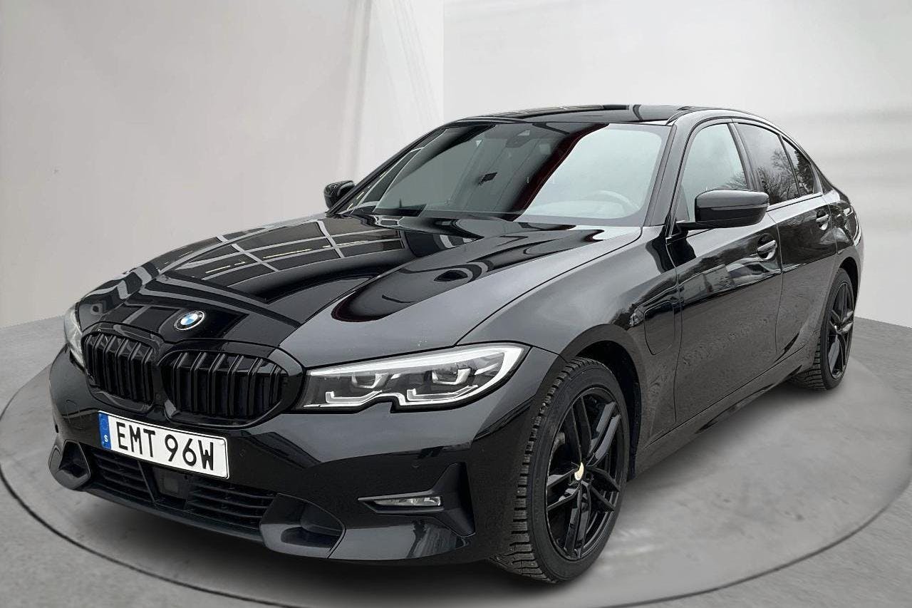 used-bmw-330e-sedan-g20-95-650-km-184-hp-135-kw-kvdcars