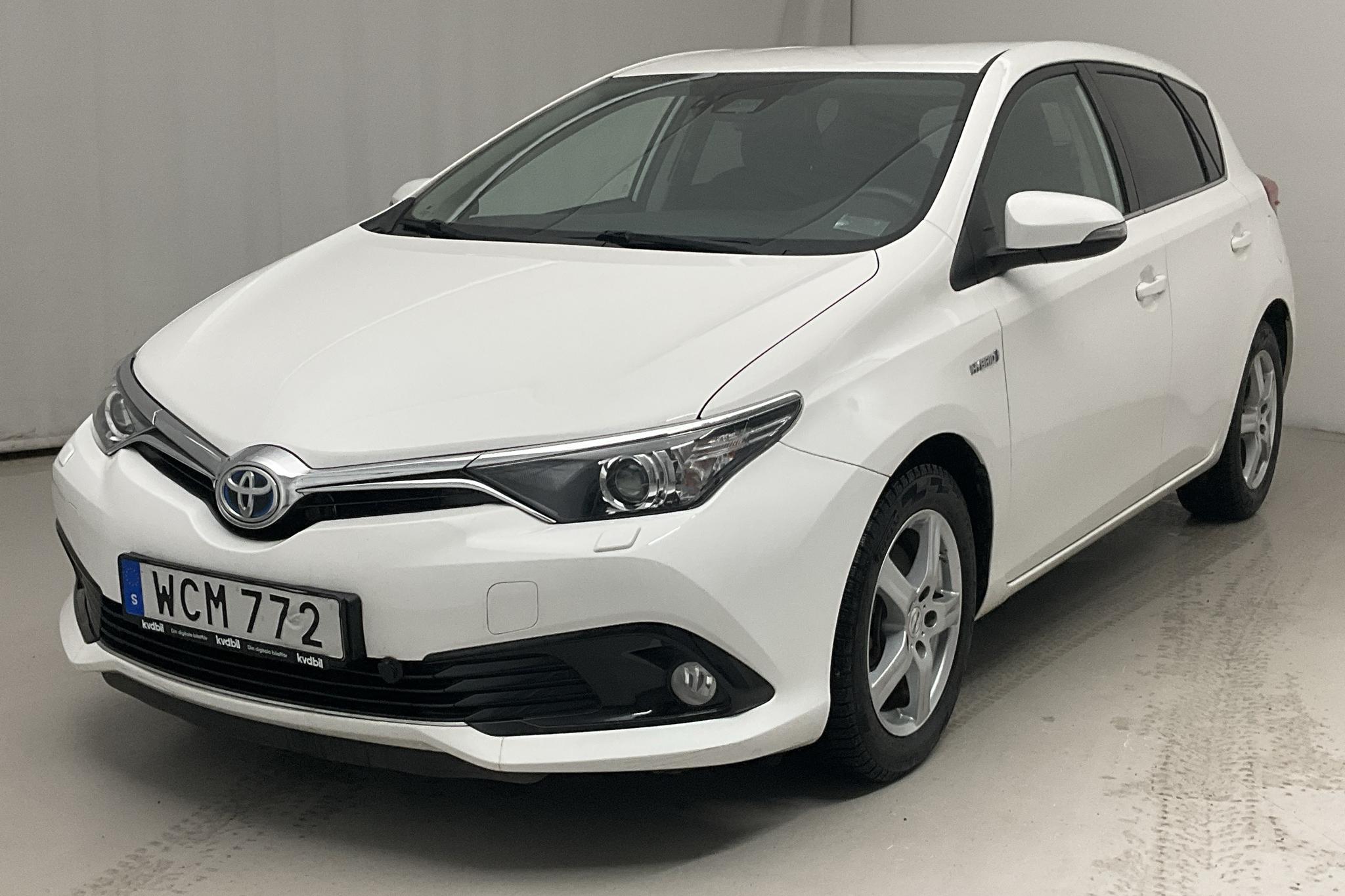 Toyota Auris 1.8 HSD 5dr (99hk) - 63 340 km - Automatic - white - 2018