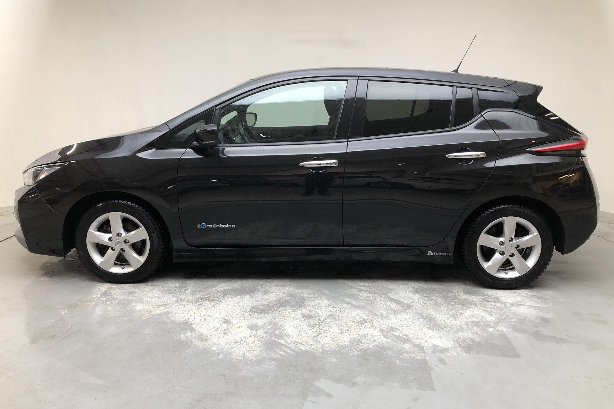 Nissan LEAF 5dr 39 kWh (150hk) - 81 070 km - Automatyczna - czarny - 2019