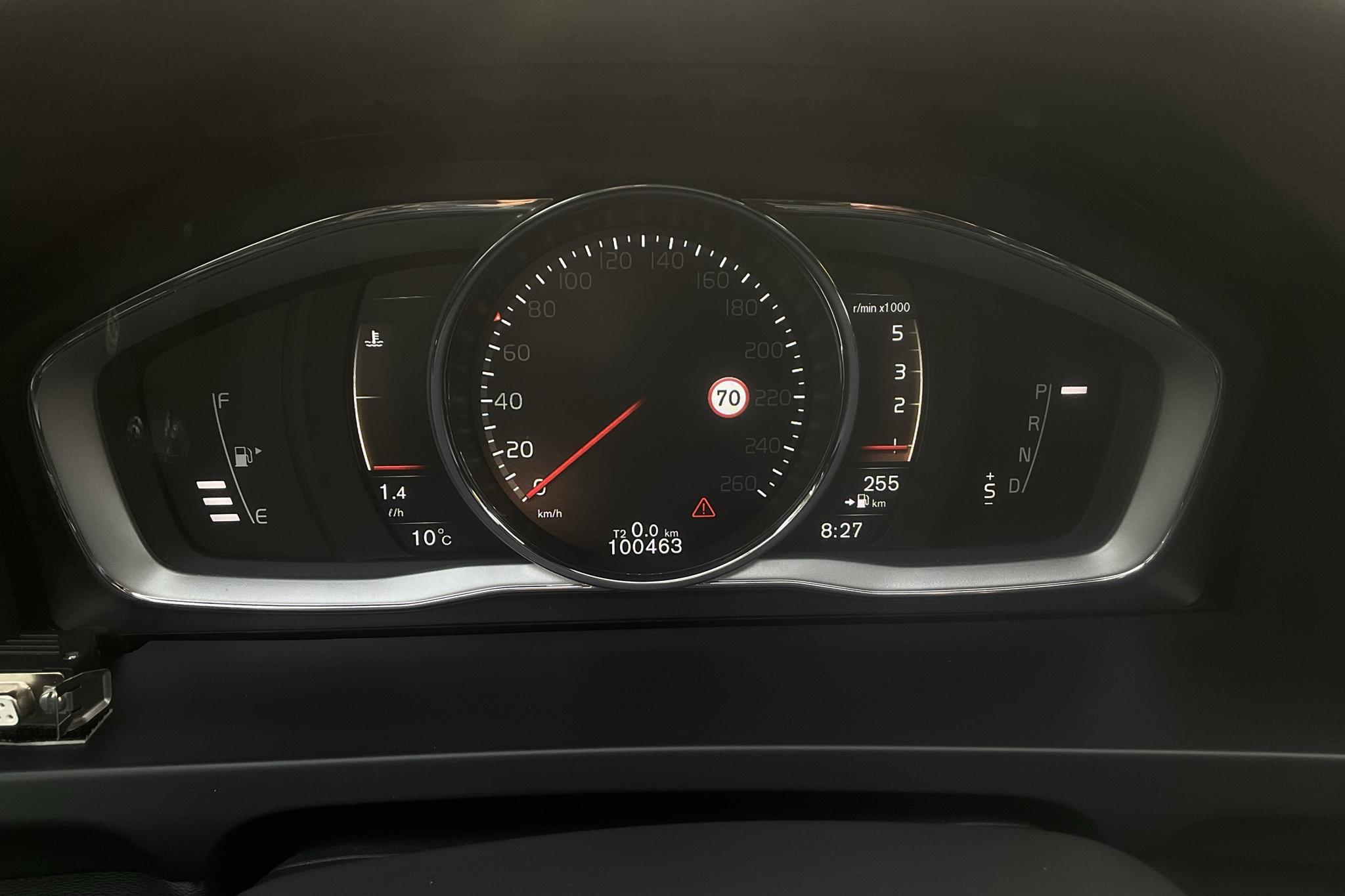 Volvo V60 D3 Cross Country (150hk) - 100 470 km - Automatic - white - 2018