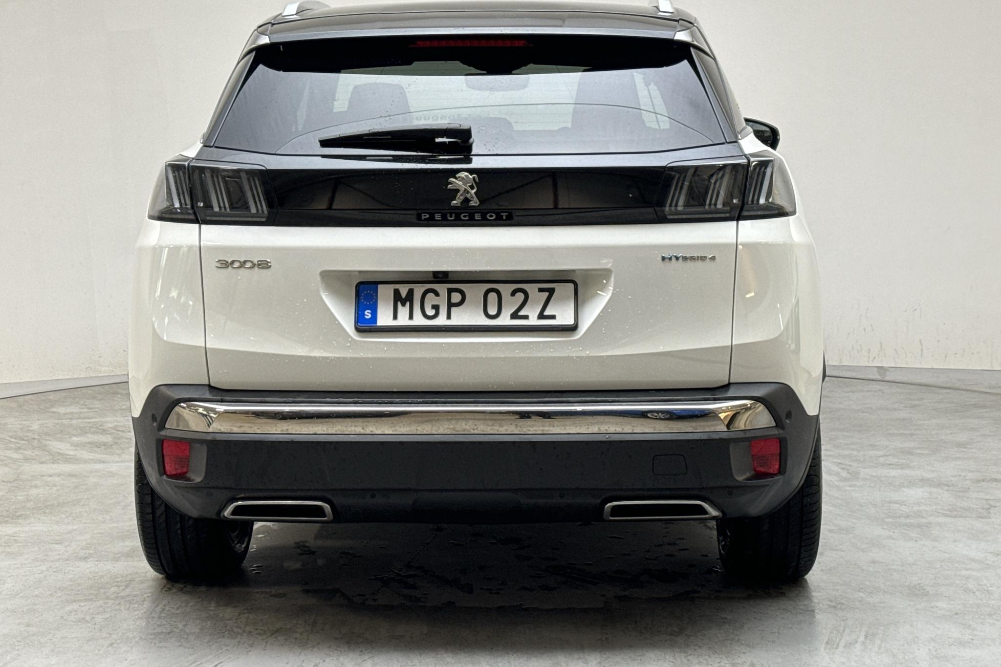 Peugeot 3008 1.6 Plug-in Hybrid 4 (300hk) - 38 280 km - Automatic - white - 2021