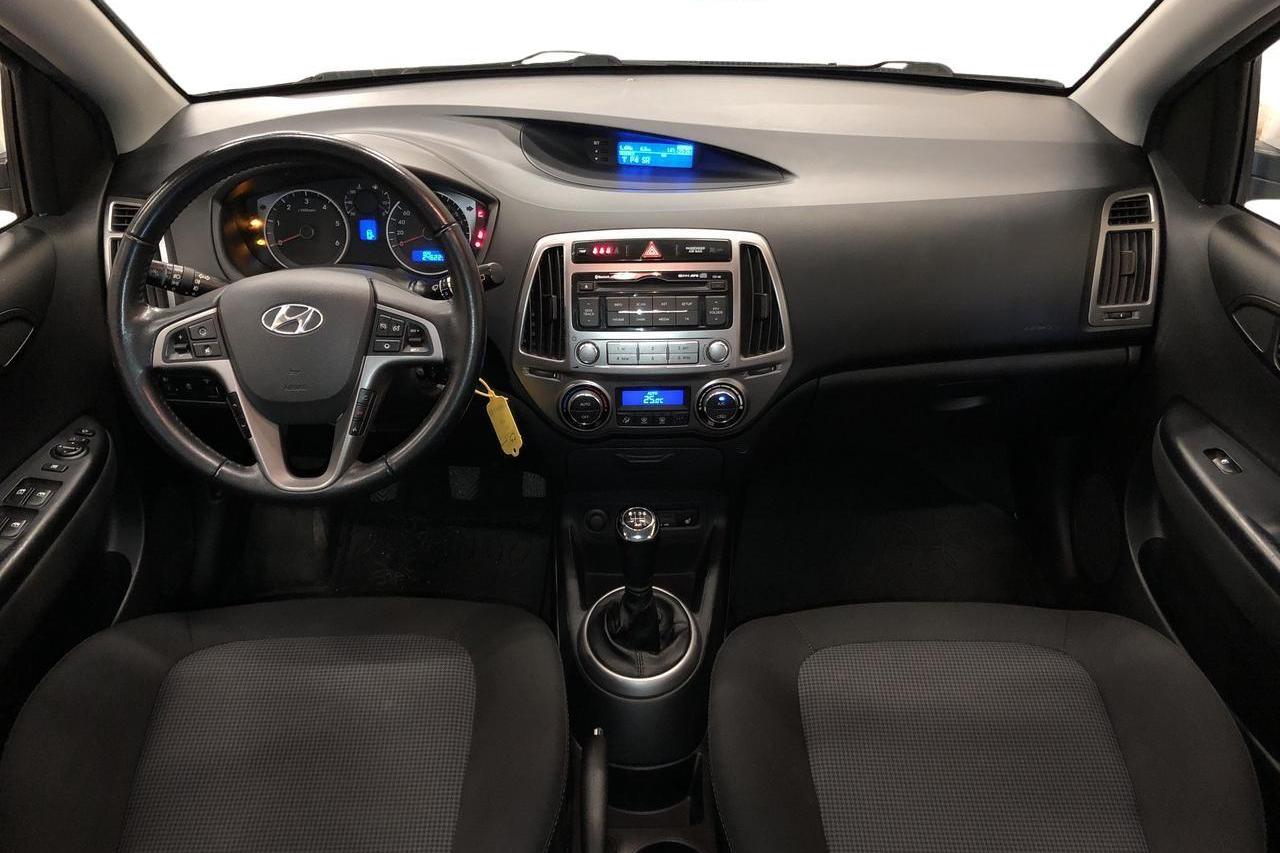 Hyundai i20 1.1 CRDi (75hk) - 24 623 mil - Manuell - vit - 2013