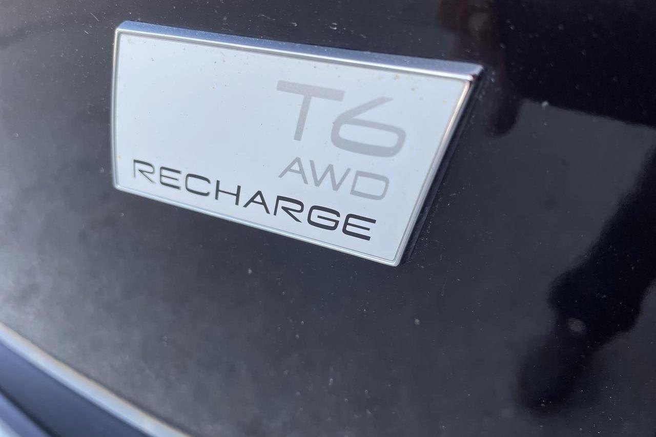 Volvo XC60 T6 AWD Recharge (340hk) - 7 409 mil - Automat - svart - 2021