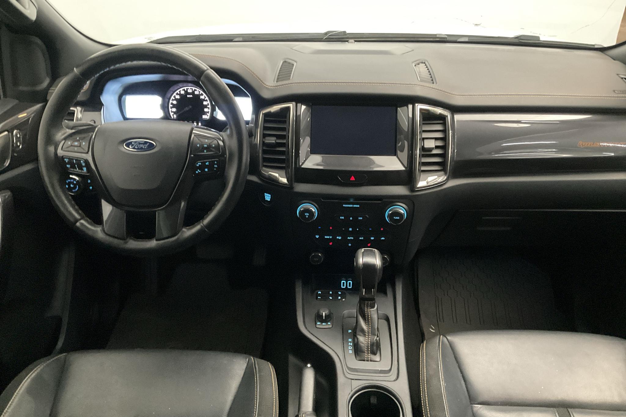 Ford Ranger 2.0 TDCi 4WD (213hk) - 8 720 mil - Automat - vit - 2020