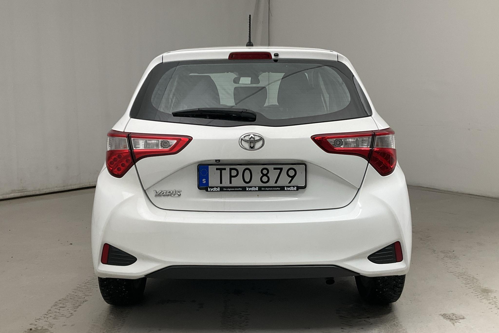Toyota Yaris 1.5 5dr (111hk) - 9 517 mil - Manuell - vit - 2018