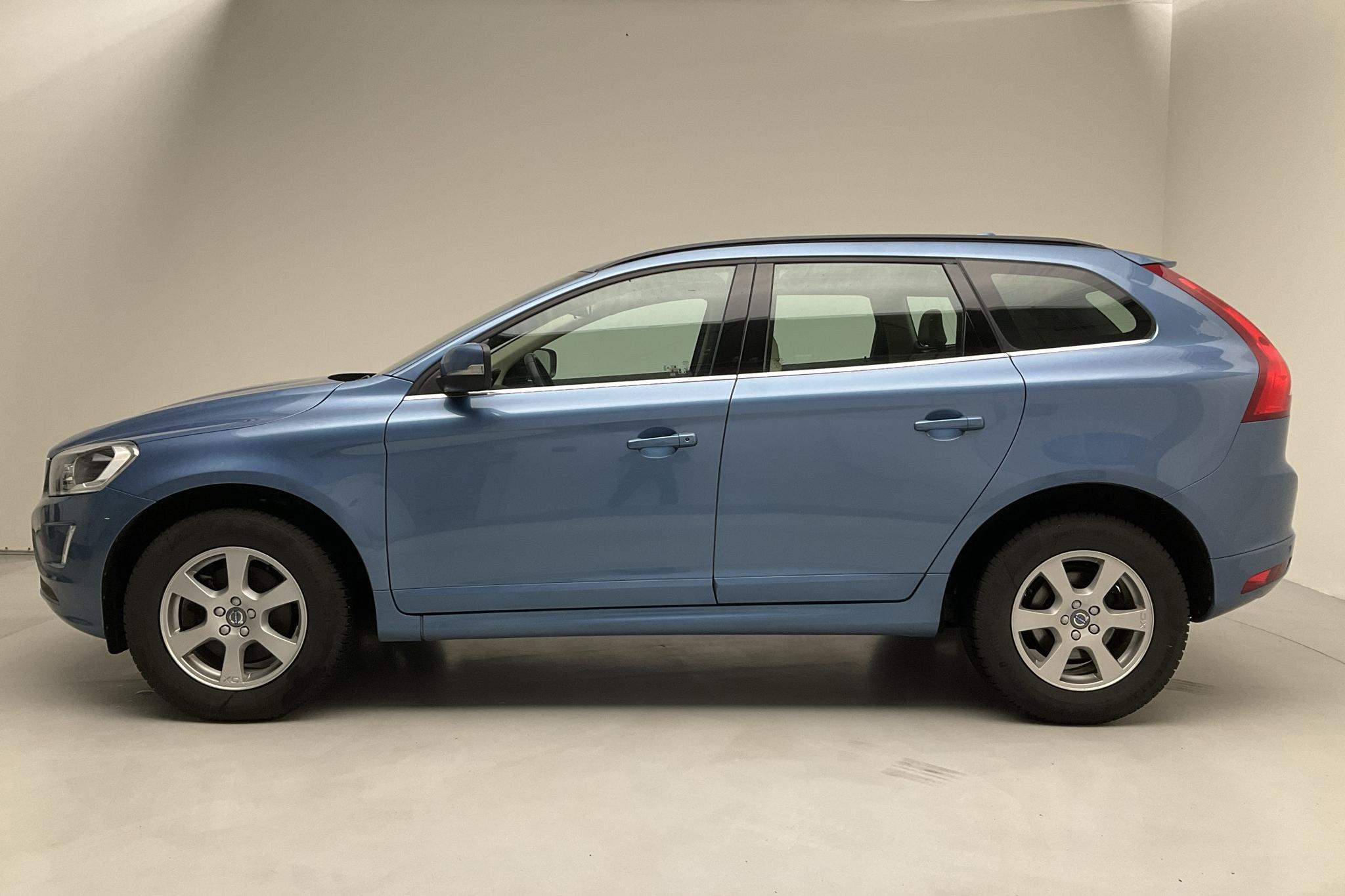 Volvo XC60 D4 AWD (190hk) - 101 960 km - Automatyczna - niebieski - 2016