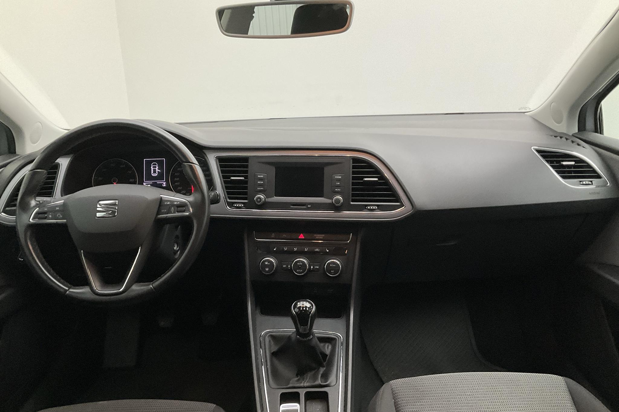 Seat Leon 1.2 TSI ST (110hk) - 90 640 km - Manual - silver - 2018