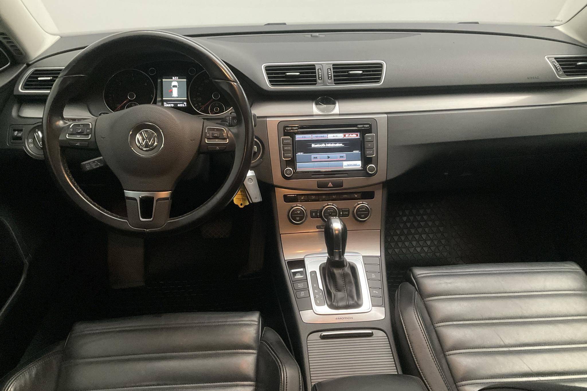 VW Passat 2.0 TDI BlueMotion Technology Variant 4Motion (177hk) - 206 870 km - Automaattinen - musta - 2014
