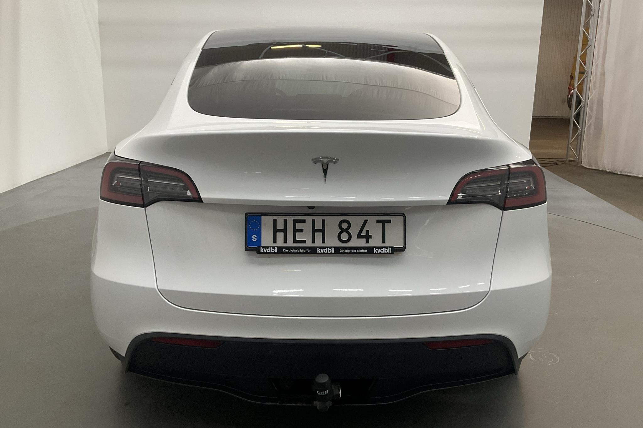 Tesla Model Y RWD - 1 697 mil - Automat - vit - 2023