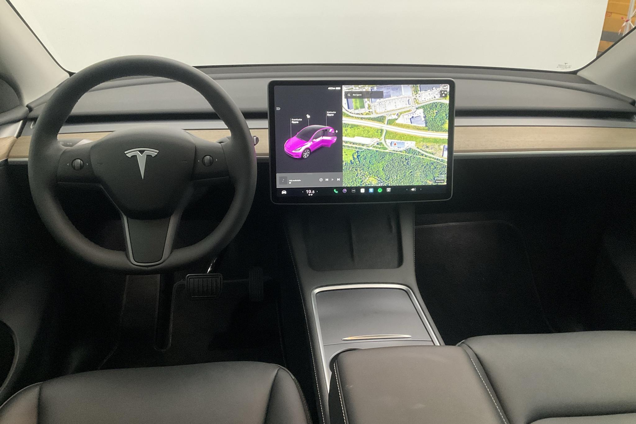 Tesla Model Y RWD - 16 970 km - Automatic - white - 2023