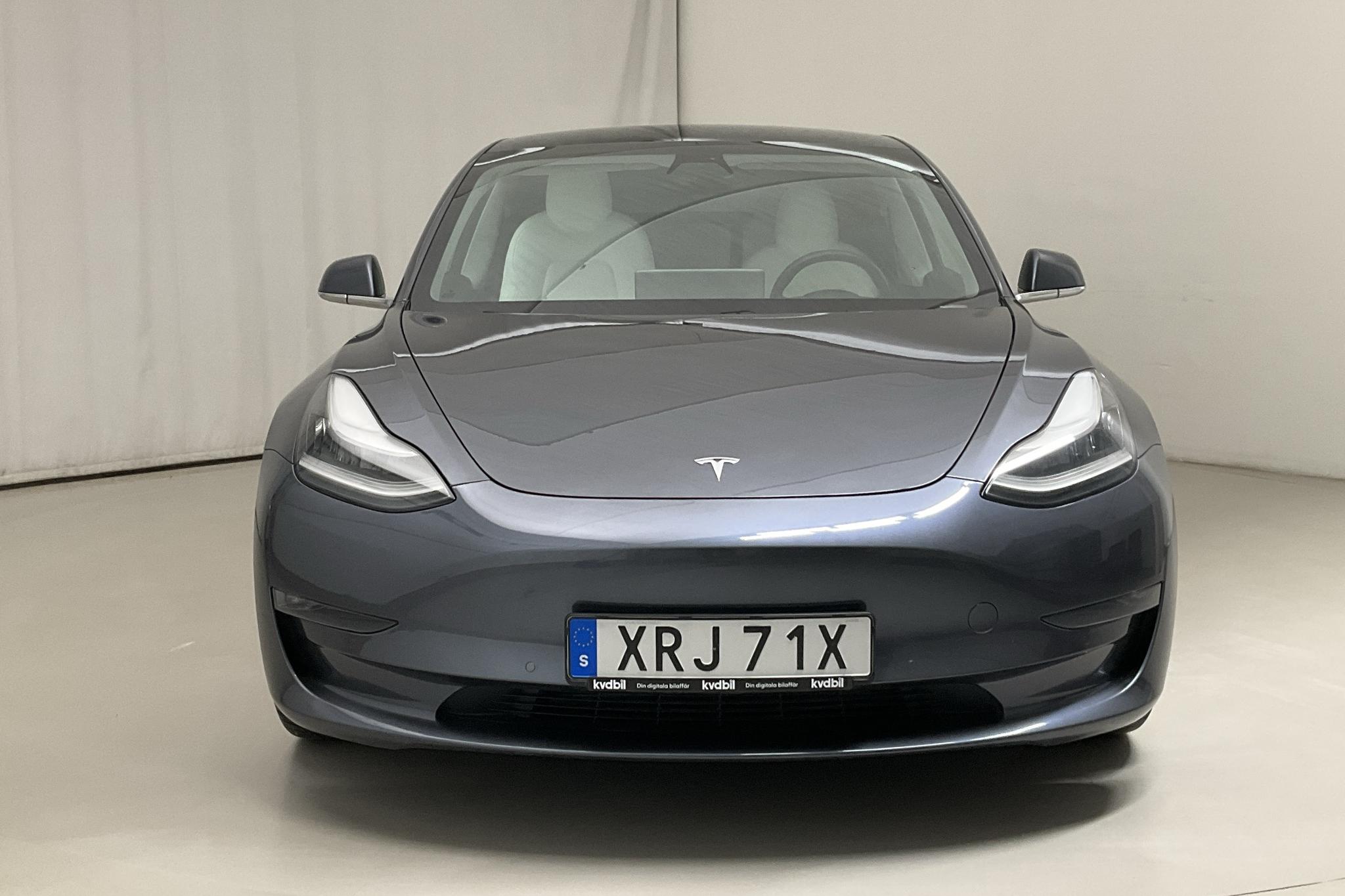 Tesla Model 3 Performance AWD - 56 920 km - Automatic - gray - 2020