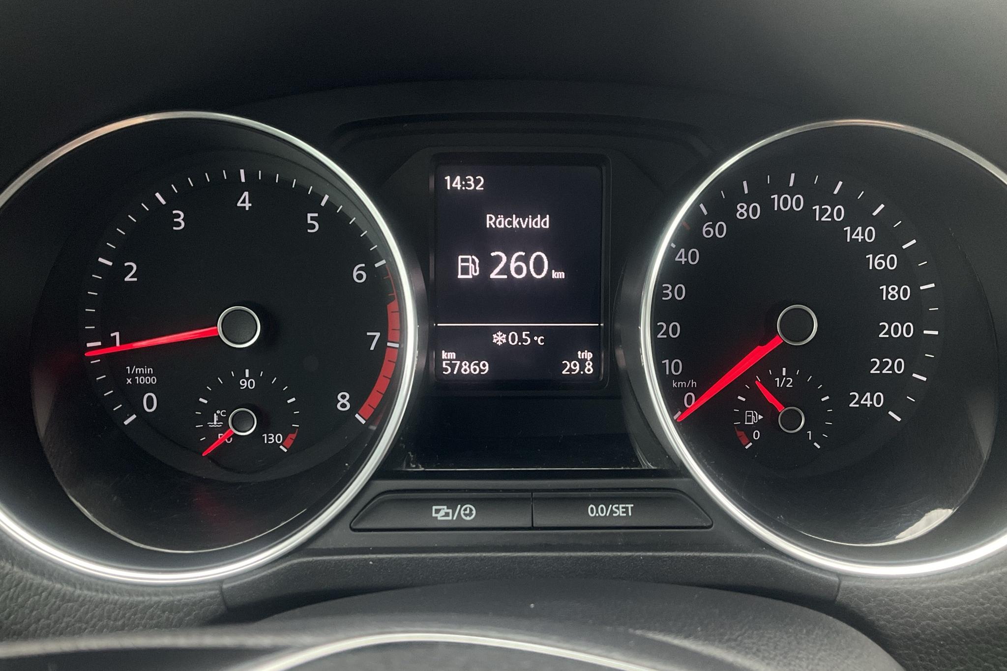 VW Polo 1.2 TSI 5dr (90hk) - 57 860 km - Manual - black - 2016
