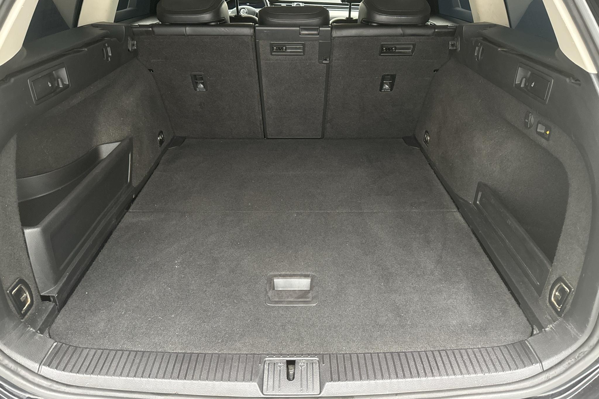 VW Passat Alltrack 2.0 TDI 4MOTION (190hk) - 249 040 km - Automaattinen - musta - 2018