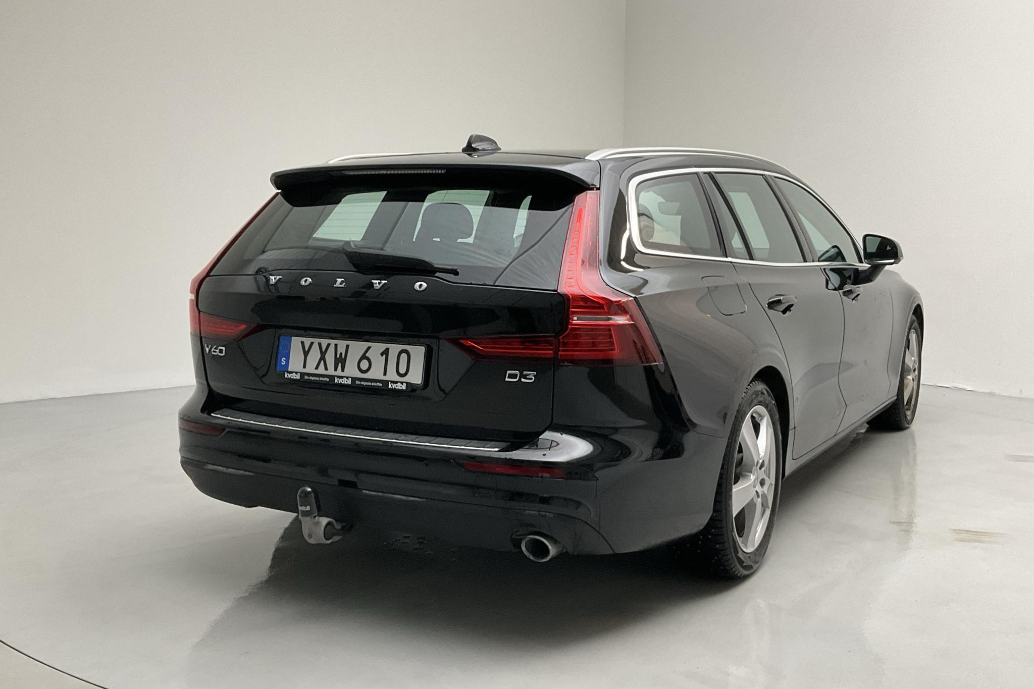 Volvo V60 D3 (150hk) - 131 230 km - Manualna - czarny - 2019