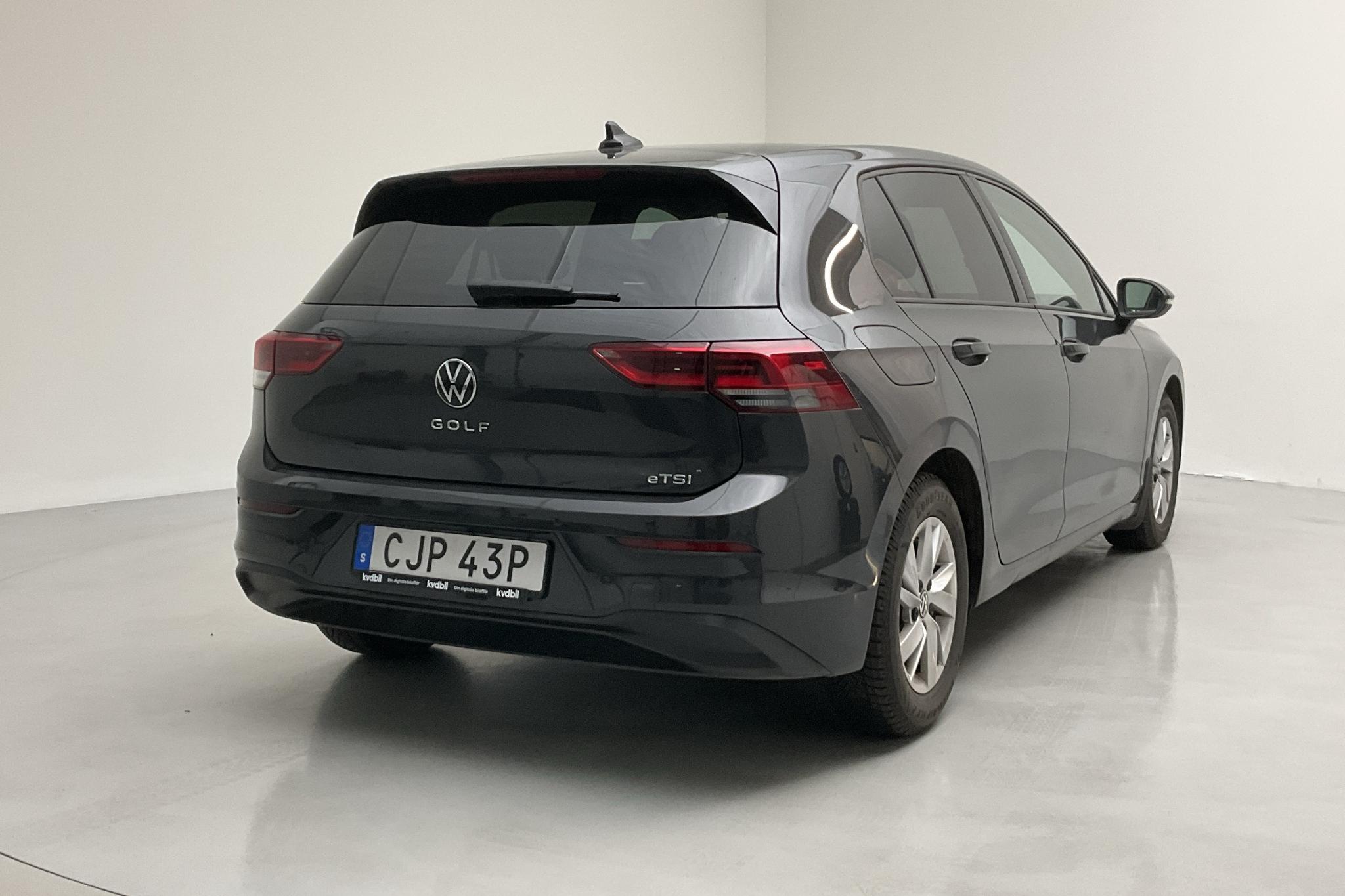 VW Golf VIII 1.0 TSI 5dr (110hk) - 4 810 km - Automaatne - hall - 2022