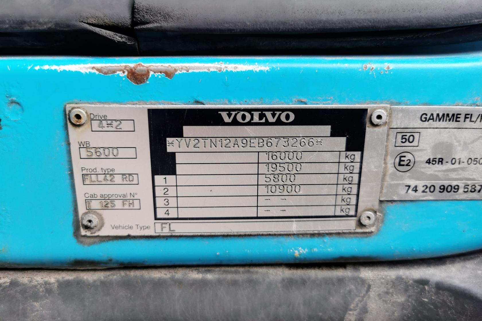 Volvo FL240 - 394 427 km - Automatyczna - niebieski - 2013