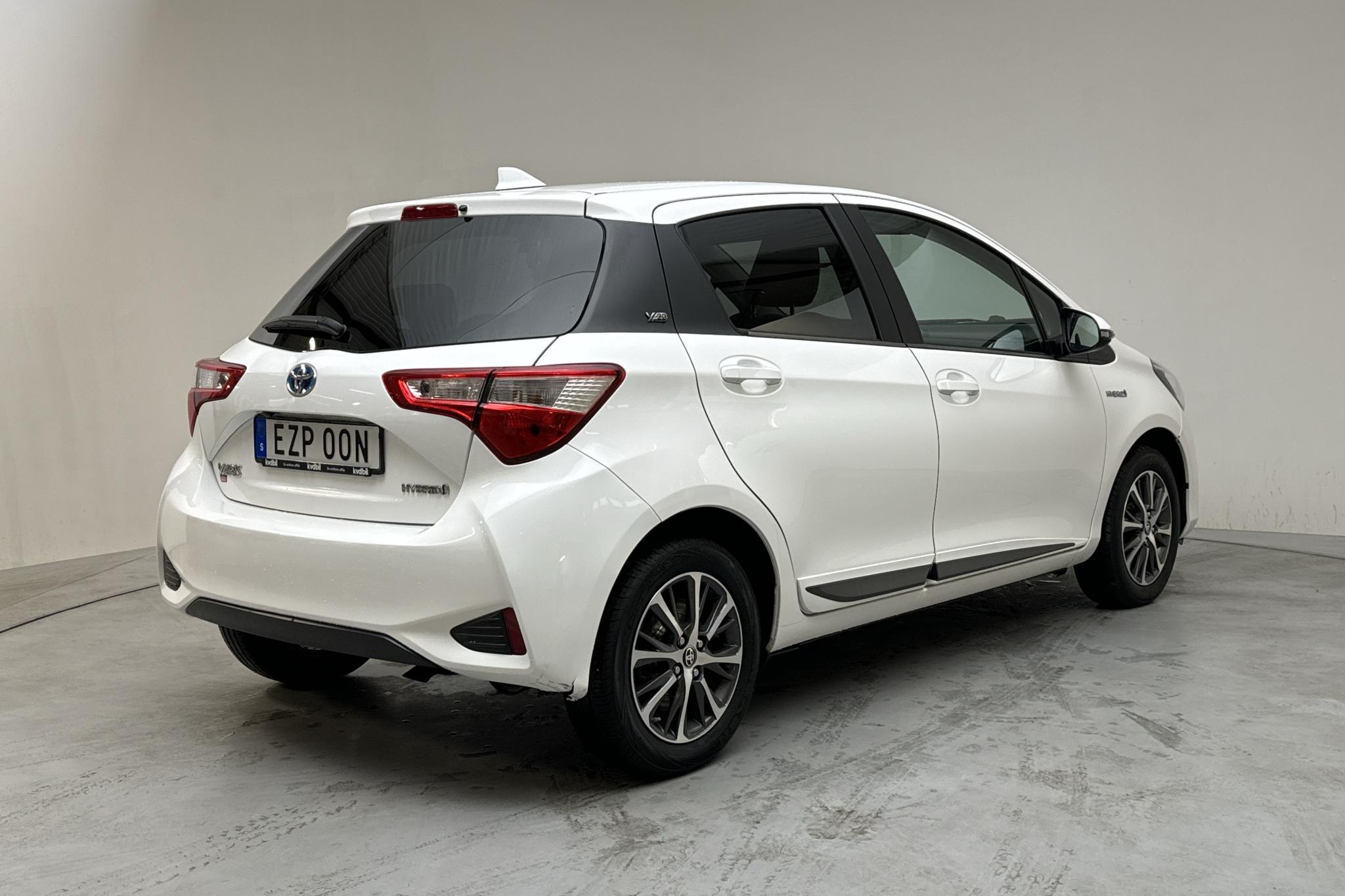 Toyota Yaris 1.5 Hybrid 5dr (101hk) - 124 800 km - Automaattinen - valkoinen - 2019
