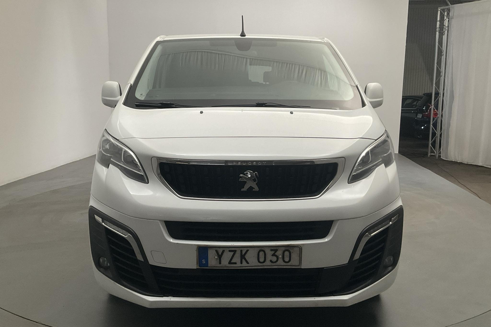 Peugeot Traveller BlueHDi (180hk) - 28 145 mil - Automat - 2018
