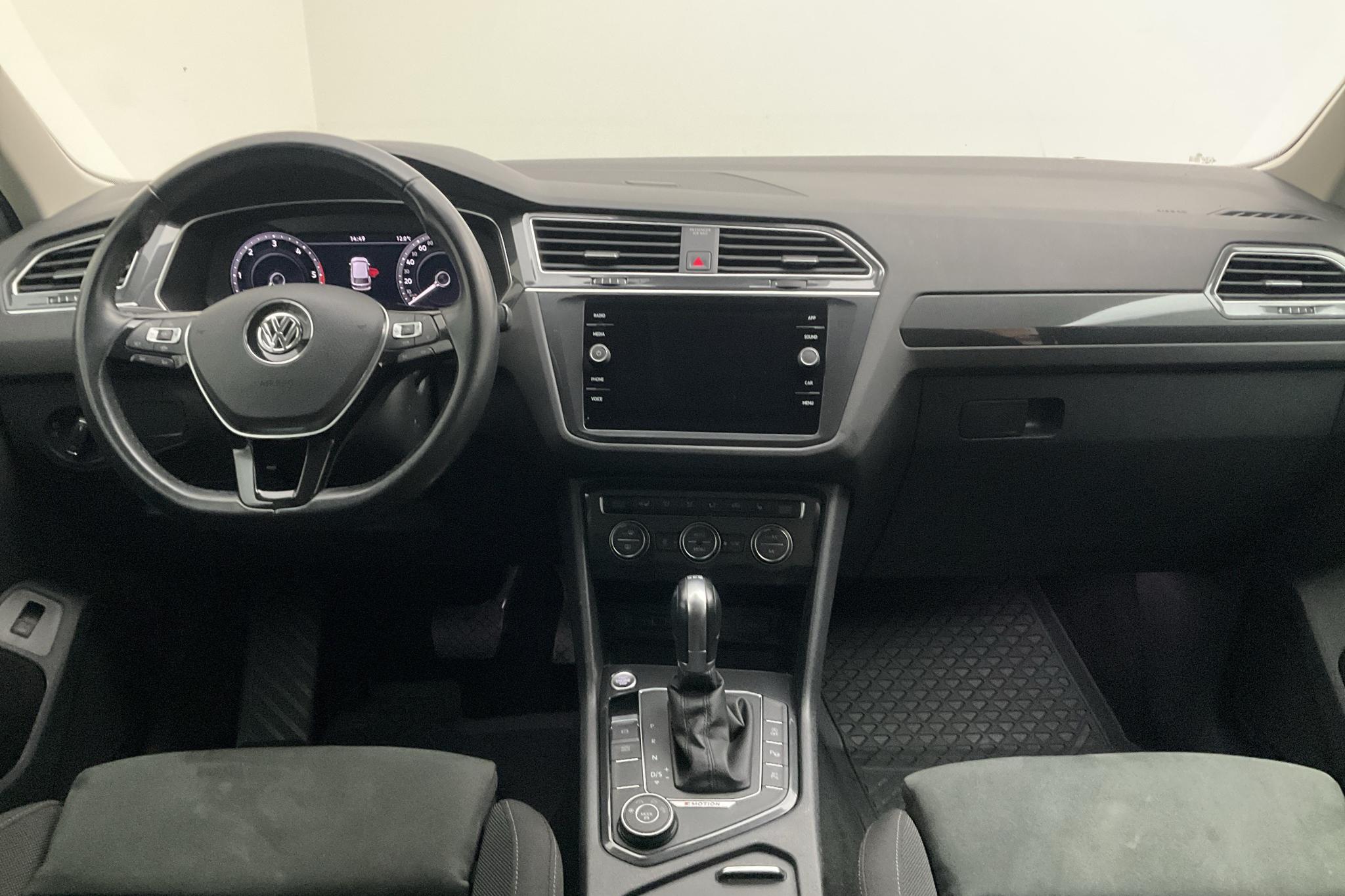 VW Tiguan 2.0 TDI 4MOTION (190hk) - 5 527 mil - Automat - vit - 2019