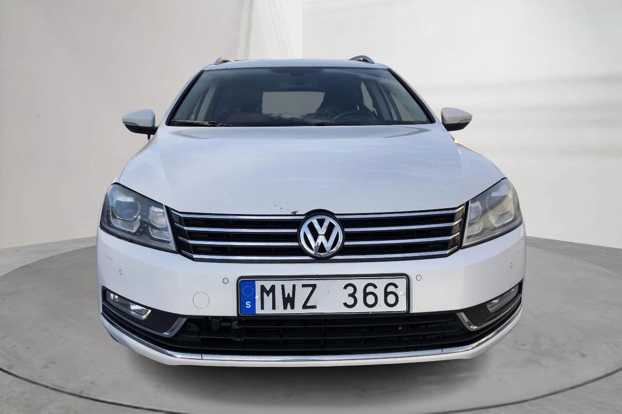 VW Passat 1.4 TSI EcoFuel Variant (150hk) - 166 370 km - Automaatne - valge - 2013