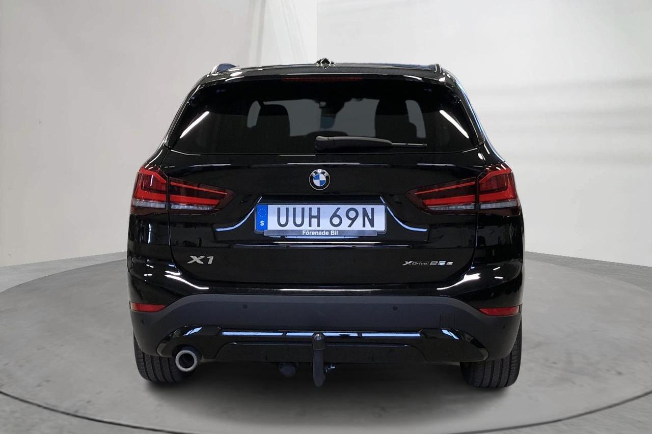 BMW X1 xDrive25e 9,7 kWh LCI, F48 (220hk) - 57 190 km - Automatyczna - czarny - 2021