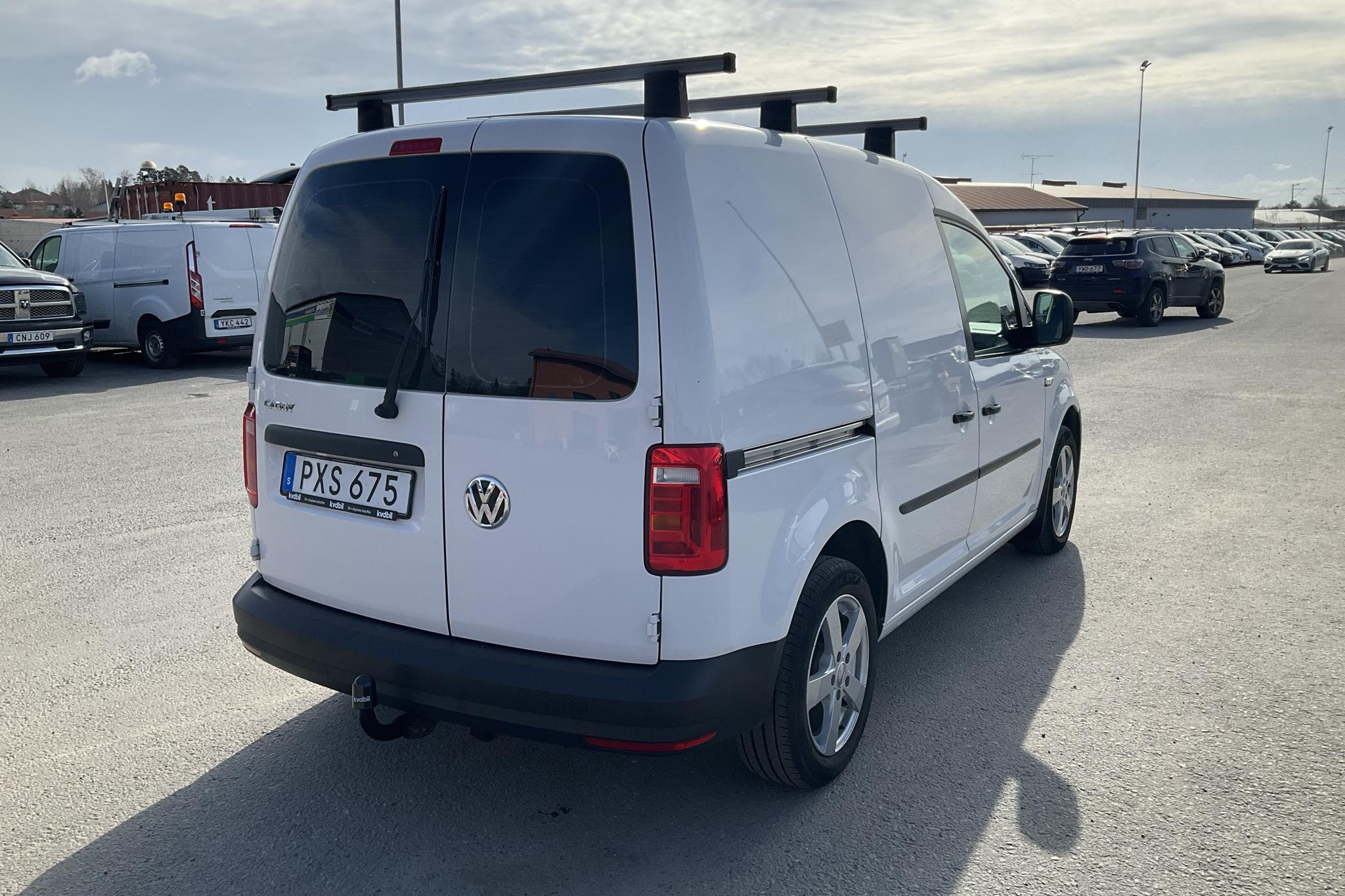 VW Caddy 2.0 TDI (75hk) - 11 380 mil - Manuell - vit - 2018