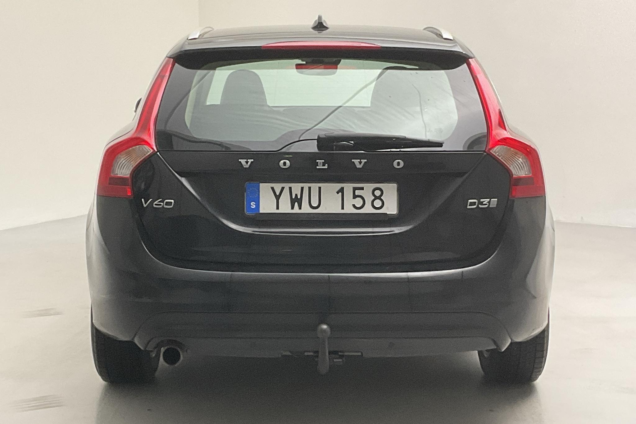 Volvo V60 D3 (150hk) - 10 867 mil - Automat - svart - 2018