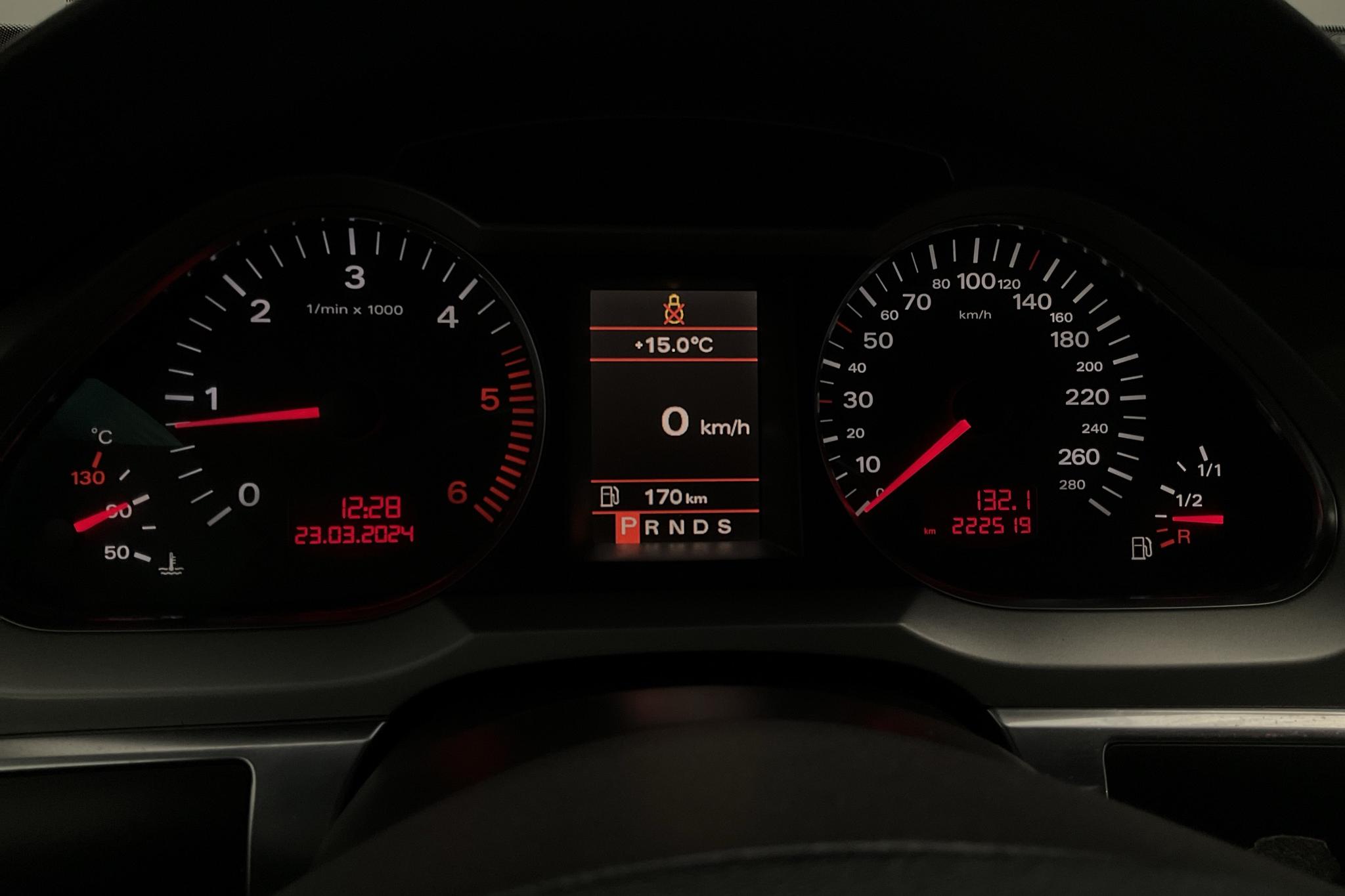 Audi A6 3.0 TDI quattro (233hk) - 222 510 km - Automaattinen - hopea - 2008
