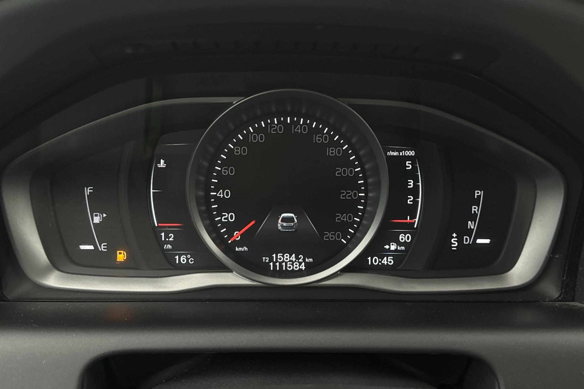 Volvo XC60 D4 AWD (190hk) - 111 590 km - Automaattinen - hopea - 2017