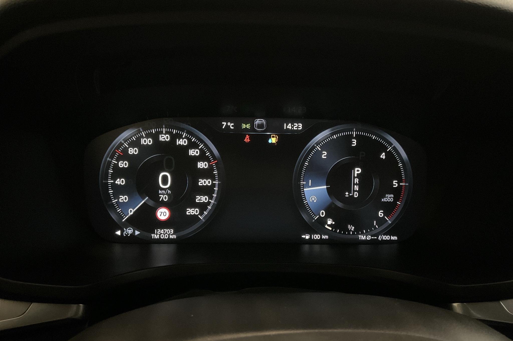Volvo V60 D4 (190hk) - 12 470 mil - Automat - vit - 2021