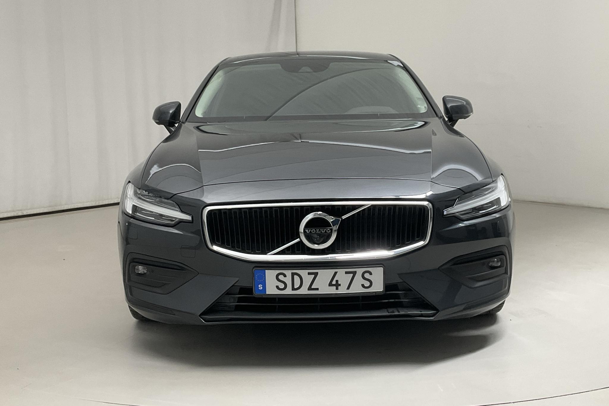 Volvo S60 T4 (190hk) - 4 006 mil - Automat - grå - 2020