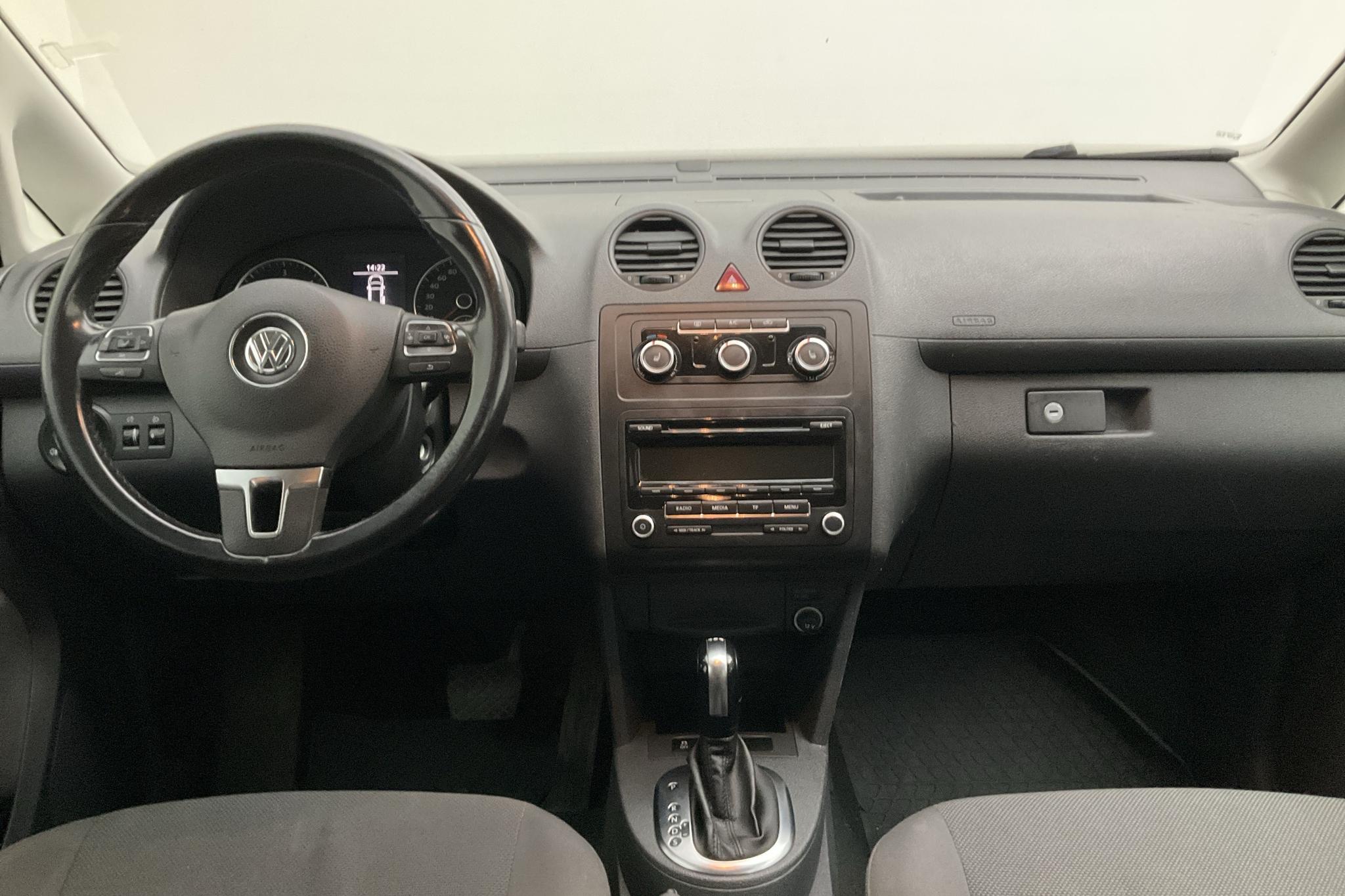 VW Caddy Life 1.6 TDI (102hk) - 25 578 mil - Automat - svart - 2014