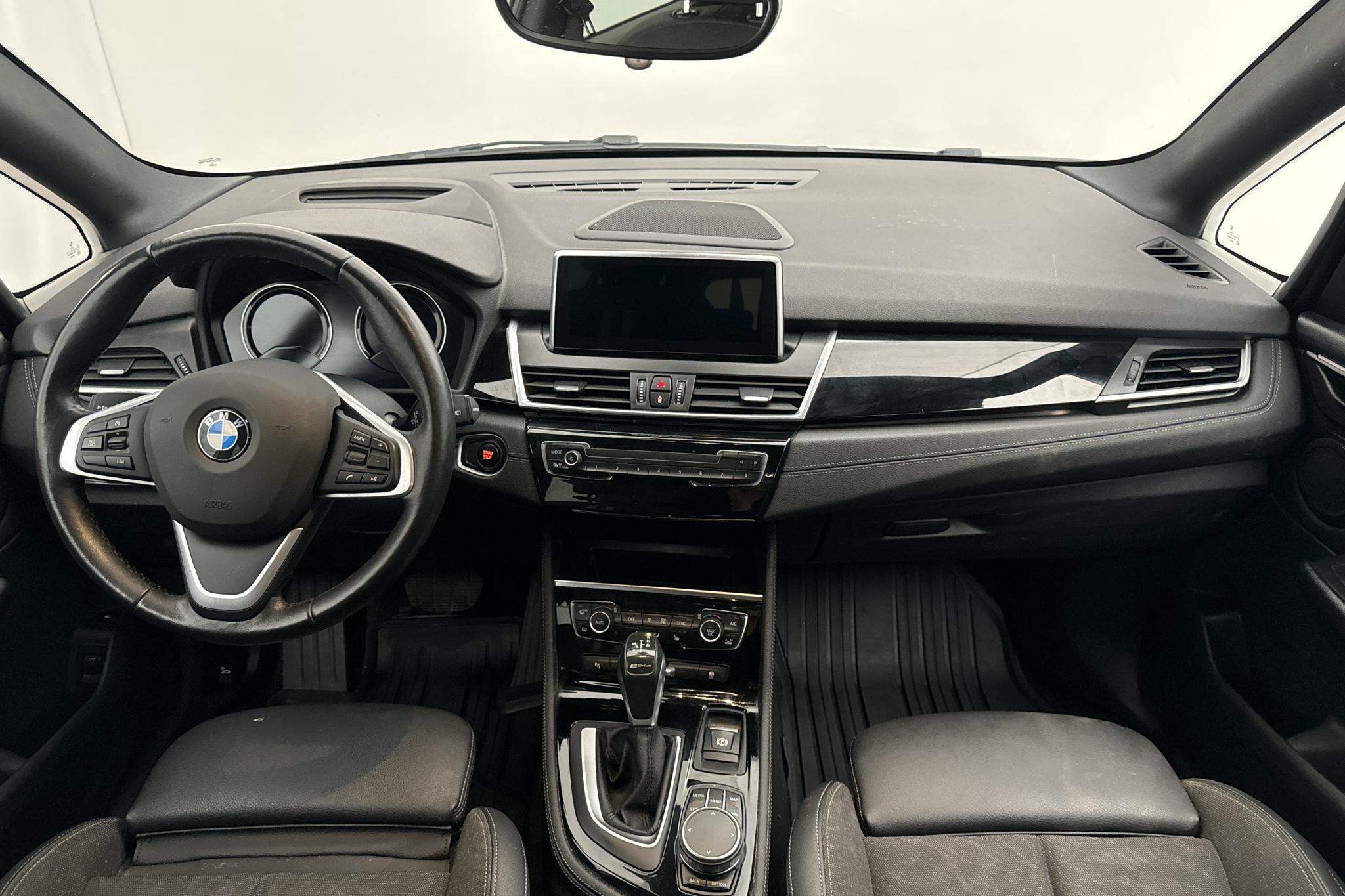 BMW 225xe Active Tourer LCI, F45 (224hk) - 67 930 km - Automaatne - valge - 2019
